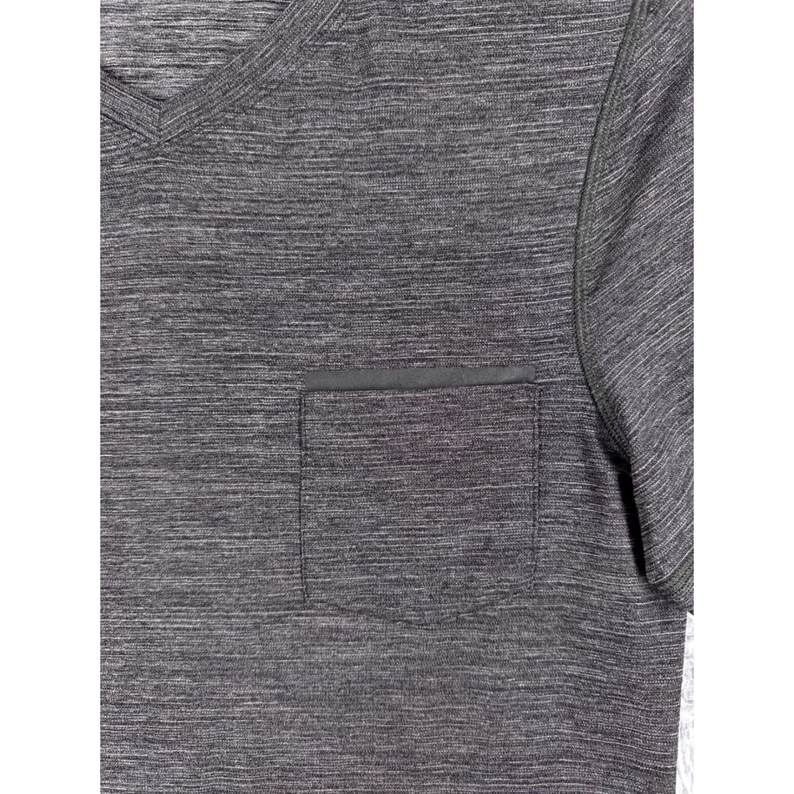 Lululemon Lululemon Shirt Men Small Gray Short Sleeve V-Neck Pocket Gym Workout Casual Shirt Mens Small Gray V-Neck Short Sleeve Pocket Size US S / EU 44-46 / 1 - 6 Thumbnail