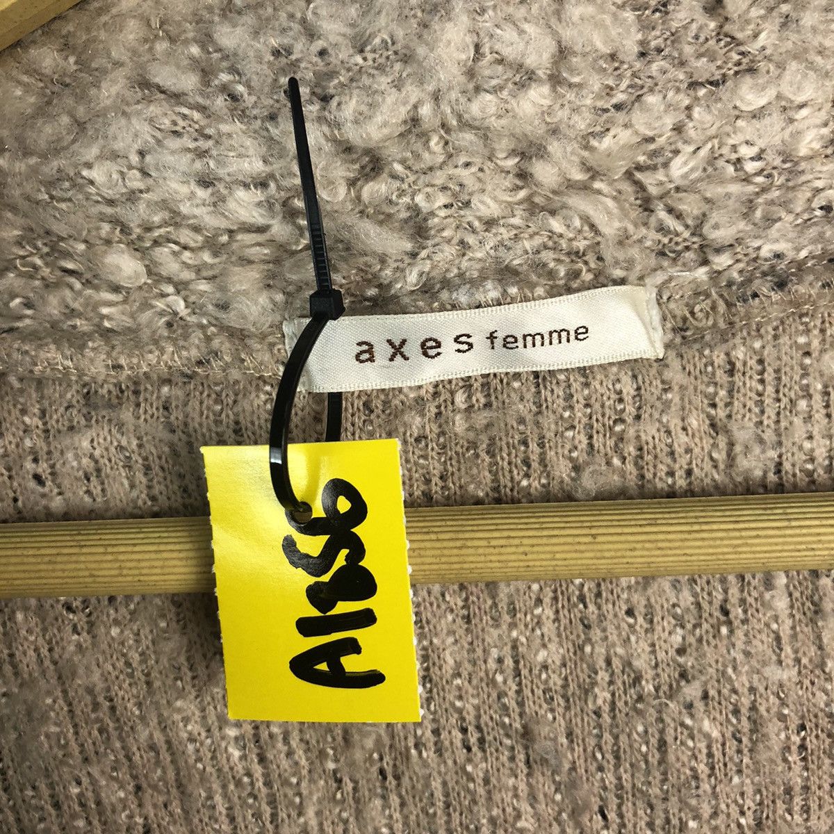 Homespun Knitwear Axes Femme Brown Cardigan Knitwear #A1856 Size S / US 4 / IT 40 - 9 Thumbnail