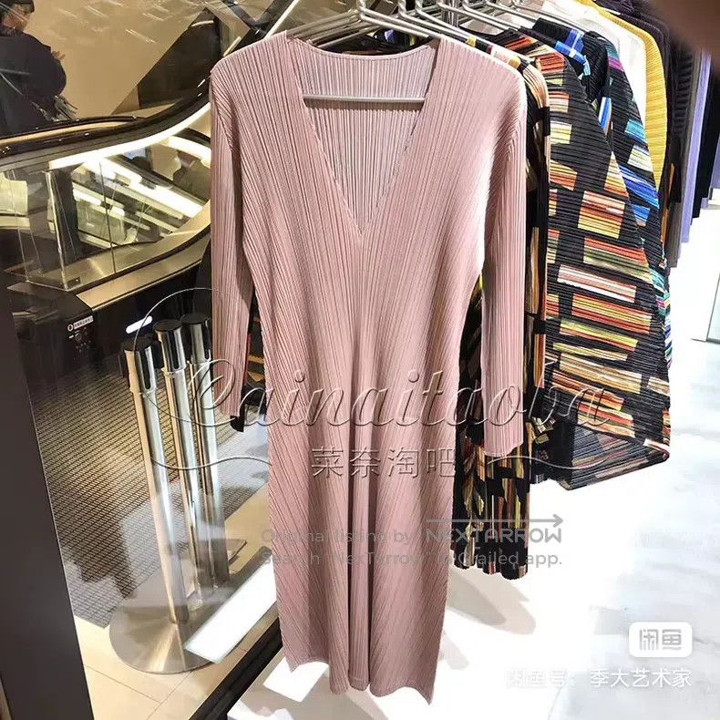 Issey Miyake Issey Miyake Ruffle Dress Cherry Pink Size L / US 10 / IT 46 - 1 Thumbnail