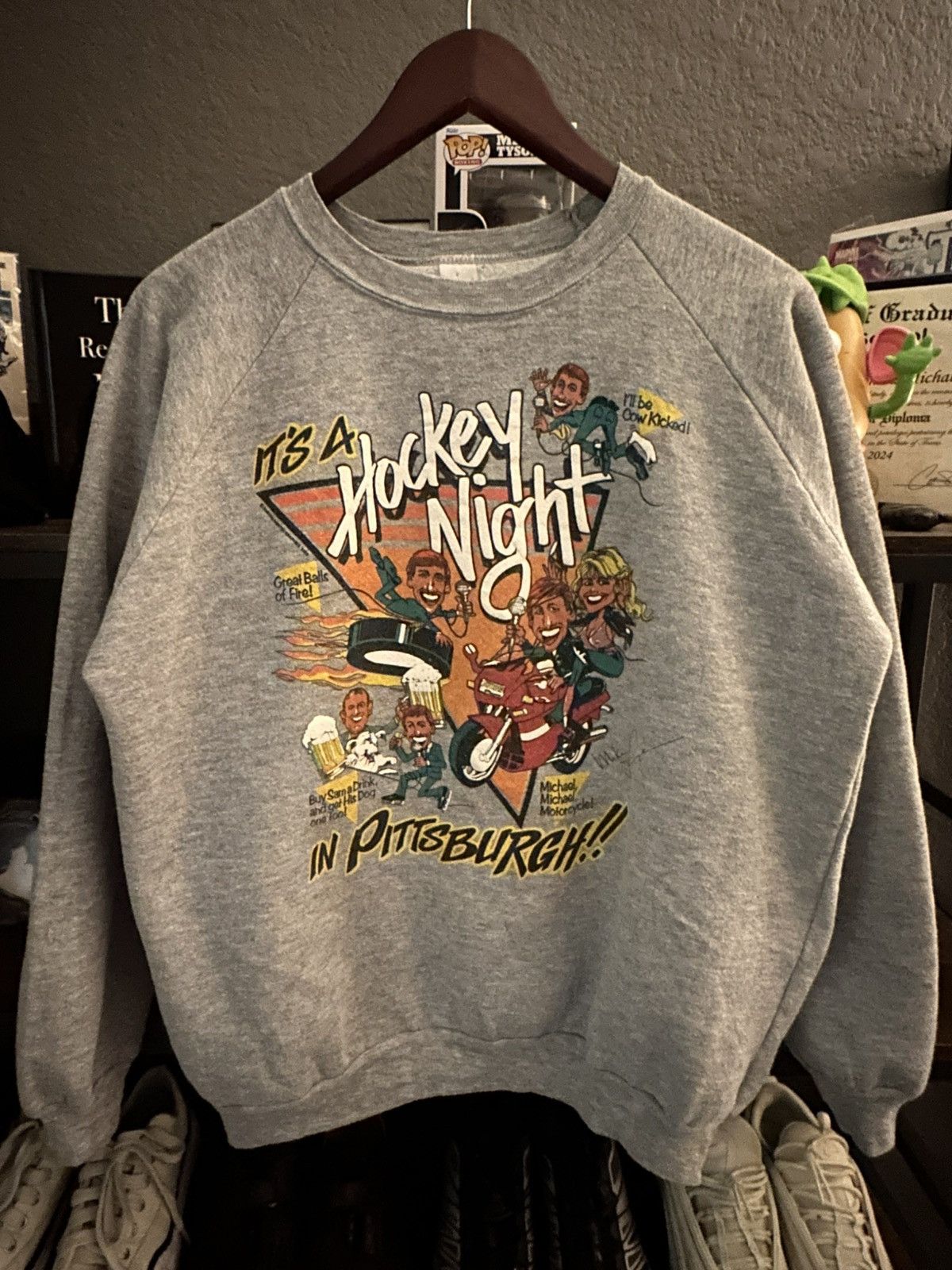 Vintage 1989 big head “Its A Hockey Night In Pittsburg” sweater Size US M / EU 48-50 / 2 - 1 Thumbnail