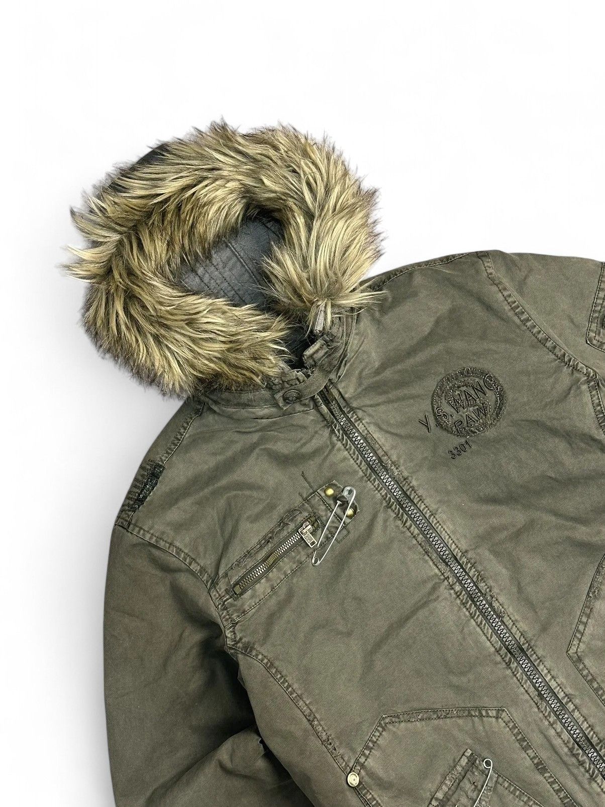 Le Grande Bleu (L.G.B.) Vintage Army Green Fur Hood Jacket Y2K faded Military Style Size US M / EU 48-50 / 2 - 5 Thumbnail
