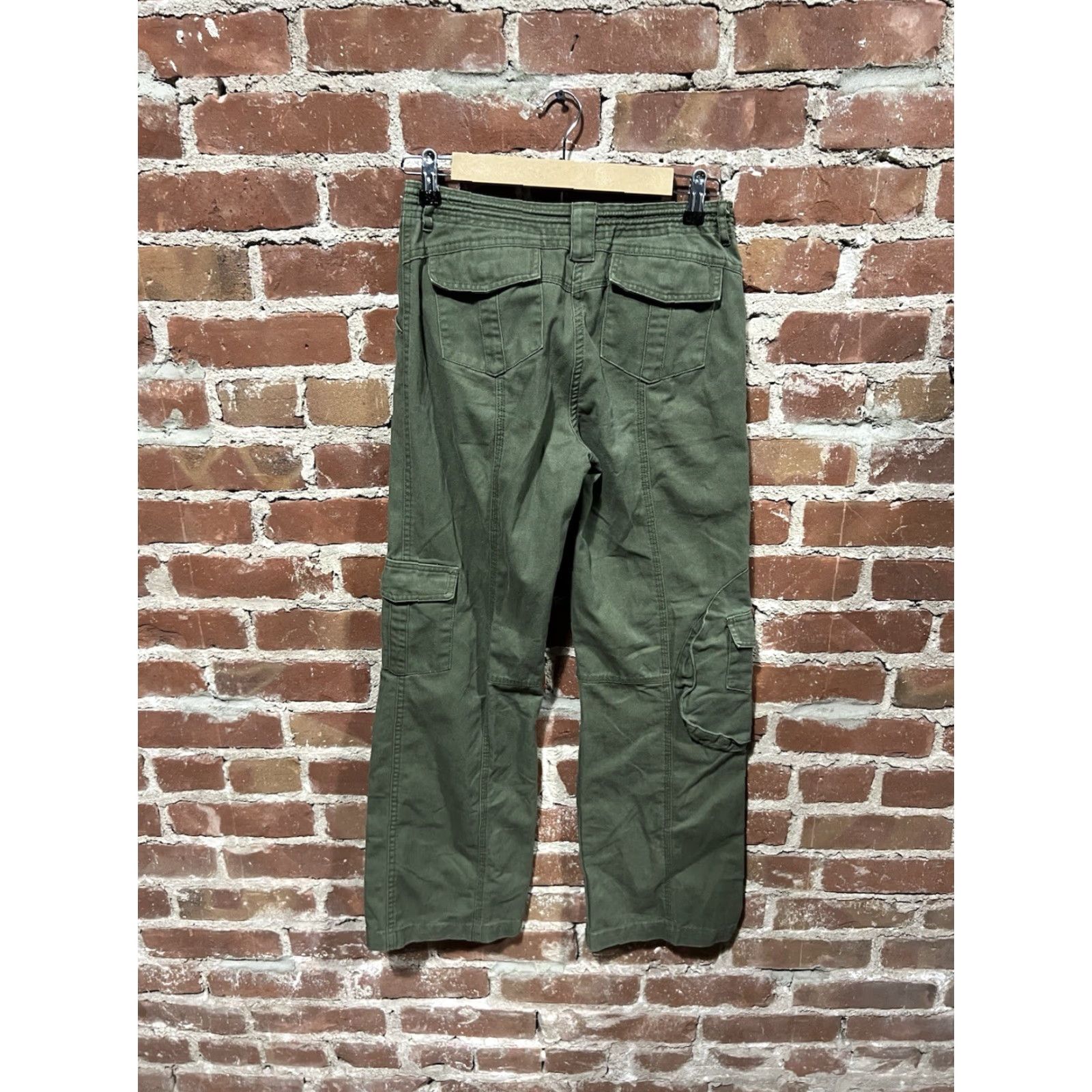 Brandy Melville Brandy Melville Womens Cargo Pants Green One Size Straight Leg Size 42" / US 20 - 2 Thumbnail
