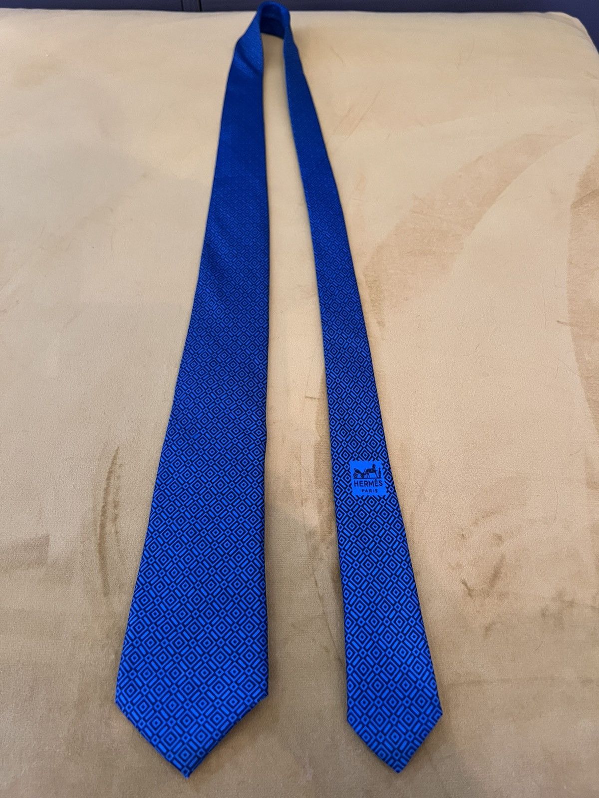 Hermes Hermes geometric pattern tie, 2.875”, made in France Size ONE SIZE - 1 Thumbnail