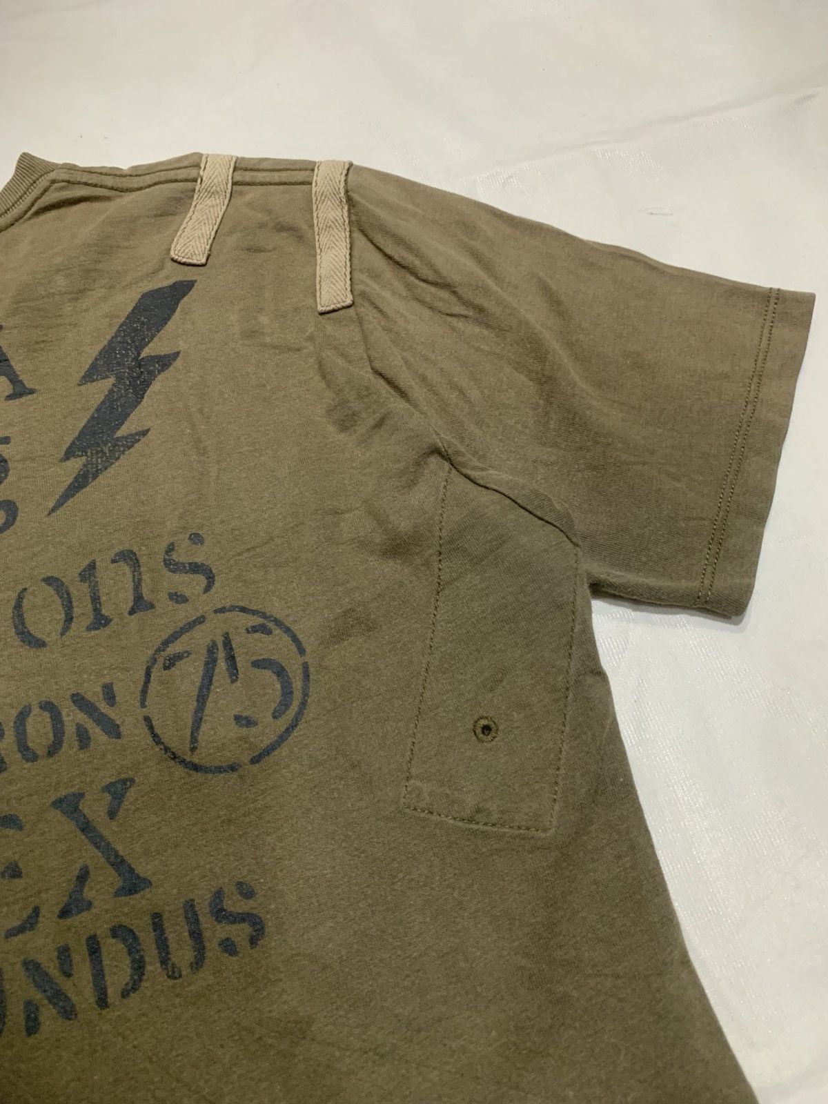 Avirex × Marithe + Francois Girbaud Vintage Avirex Pocket Patch Poem Tee Shirt Size US M / EU 48-50 / 2 - 13 Thumbnail