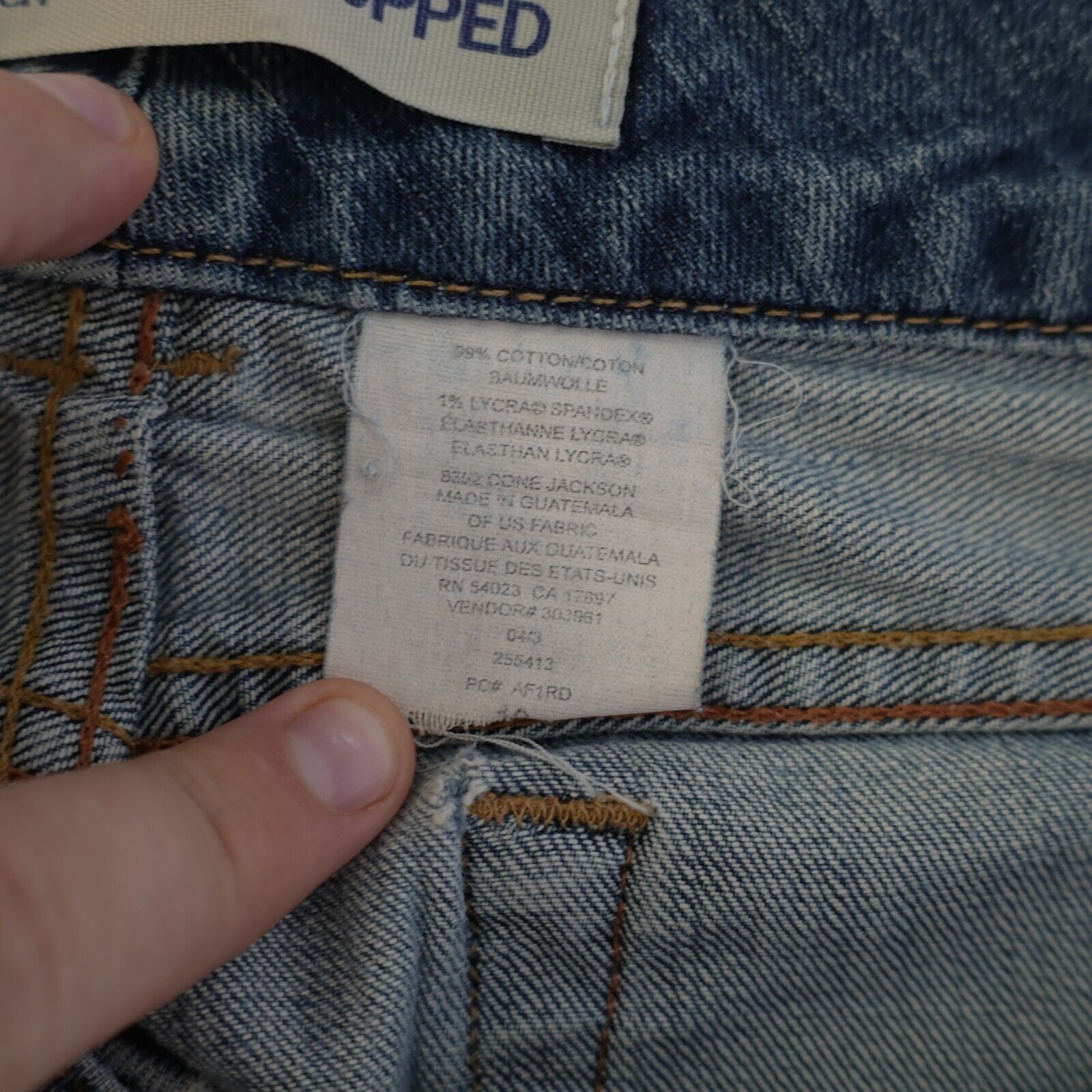 Gap Gap Low Rise Cropped Denim Stone Wash Blue Denim Jeans Size Size 32" / US 10 / IT 46 - 6 Thumbnail