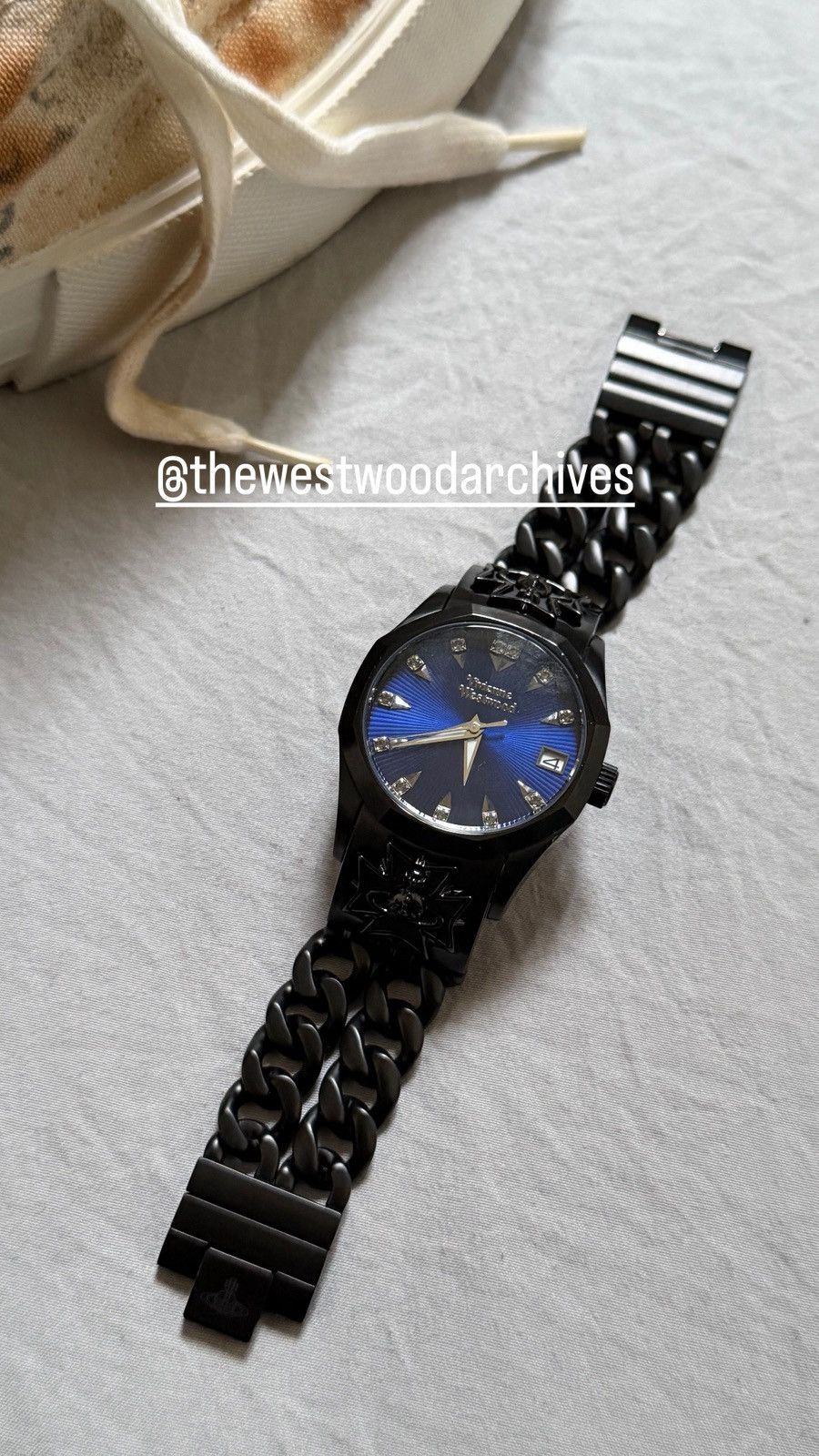 Vivienne Westwood viviennewestwood西太后蓝黑土星链条表 Size ONE SIZE - 1 Thumbnail