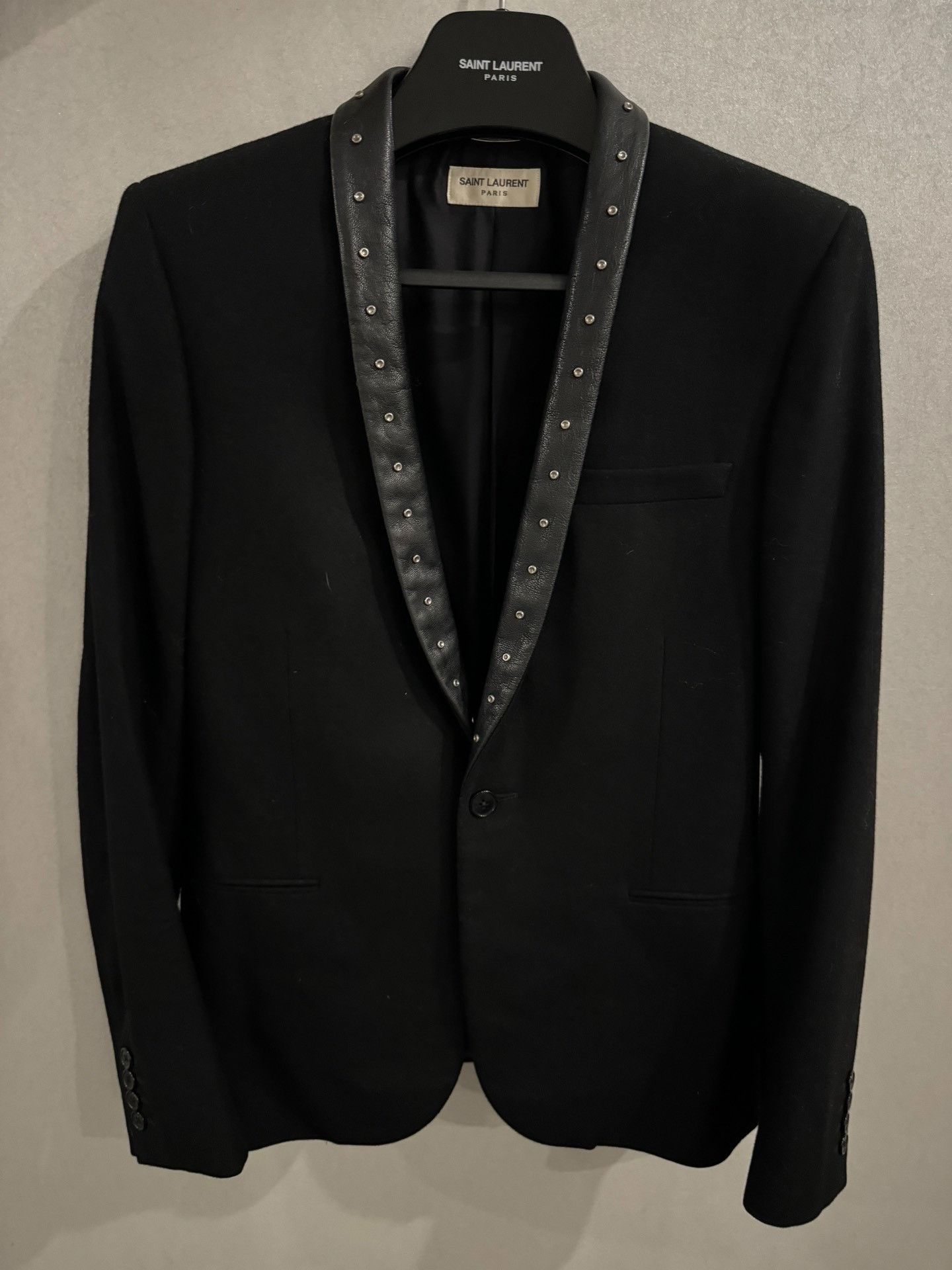 Yves Saint Laurent Saint Laurent Leather collar suit 2501-Nextarrow Size 46R - 1 Thumbnail