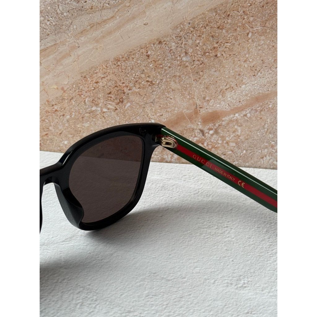 Gucci NEW Gucci GG0847SK Black Striped Arm Unisex Sunglasses Size ONE SIZE - 6 Thumbnail