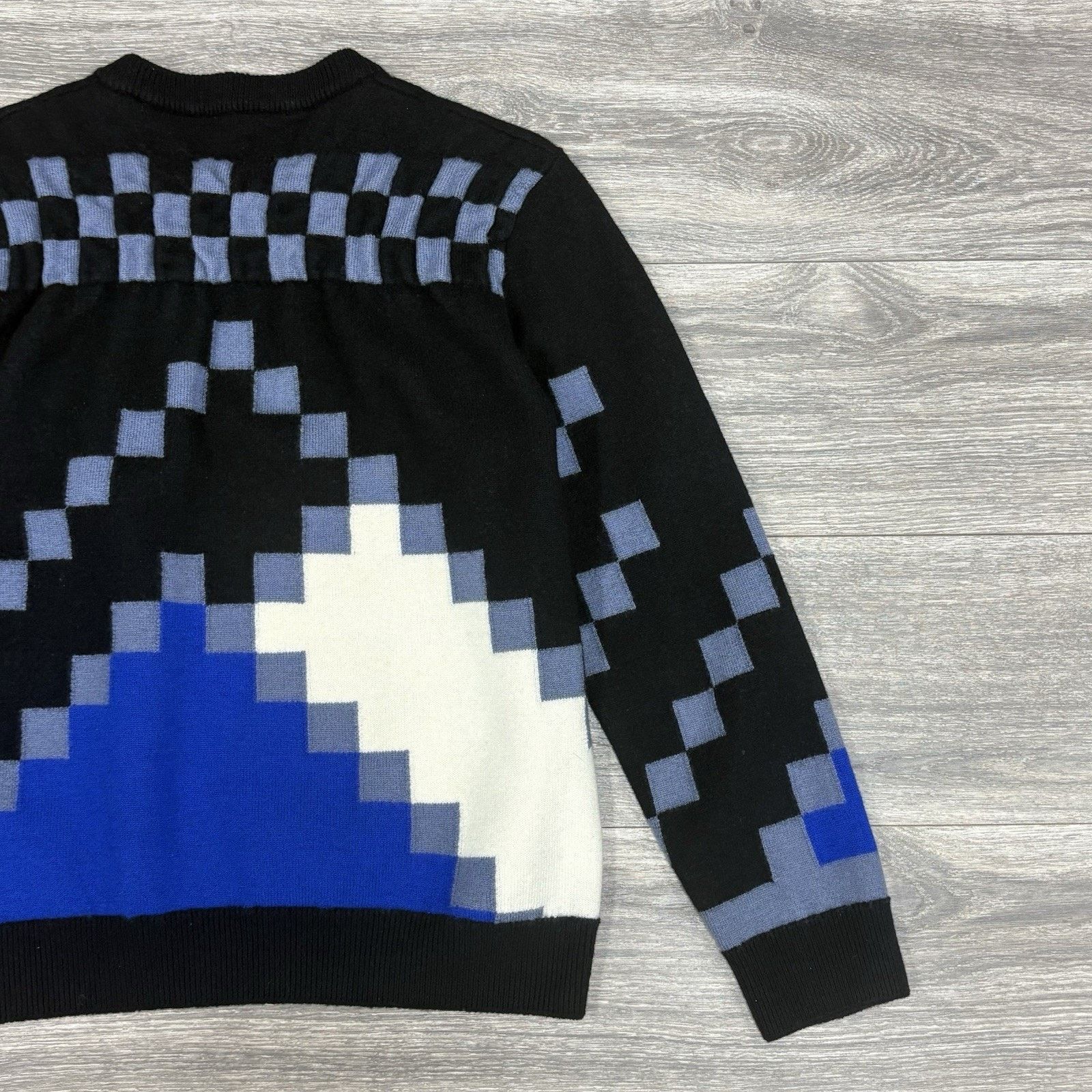 Louis Vuitton Louis Vuitton Fair Isle Macro Knit Sweater ' Black Blue ' Size US L / EU 52-54 / 3 - 11 Thumbnail