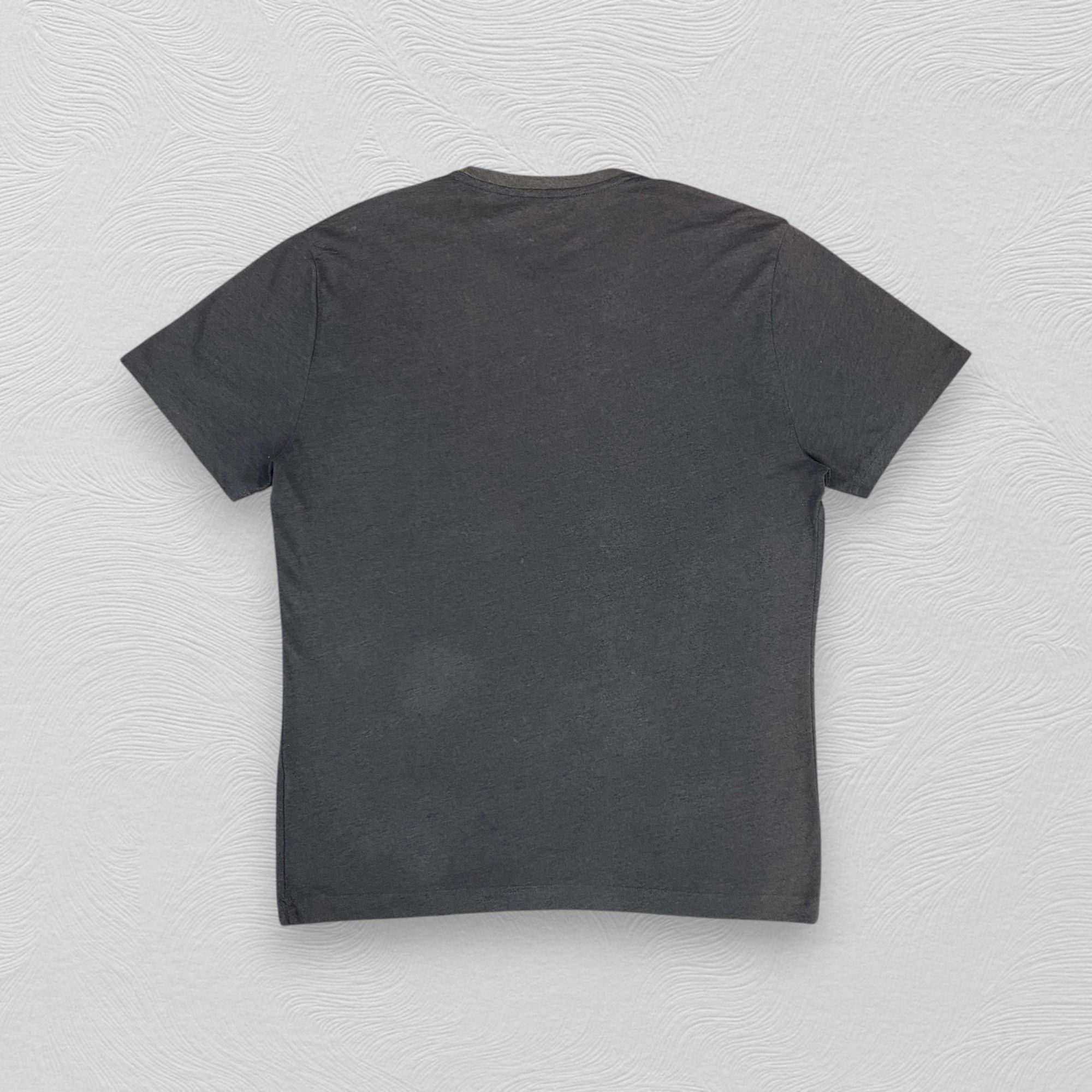 Banana Republic Banana Republic Fashion Style Tshirt - J054 Size US M / EU 48-50 / 2 - 2 Thumbnail