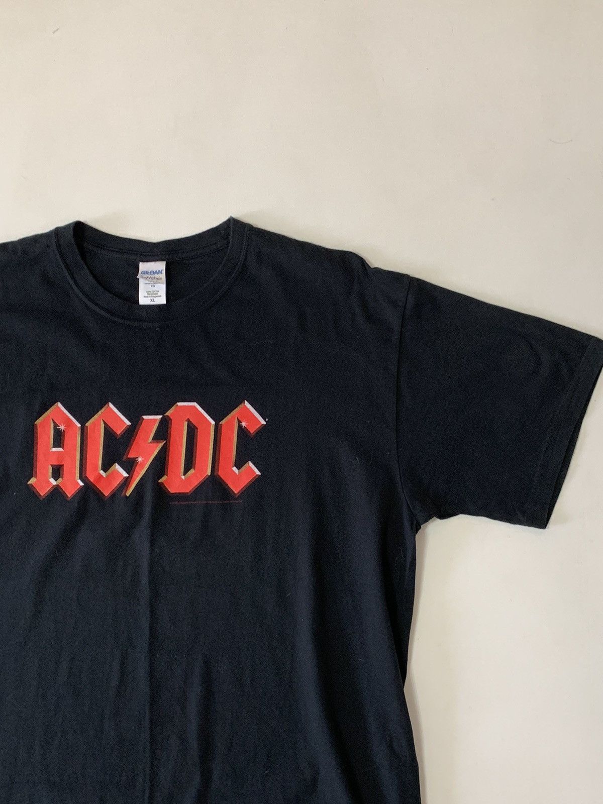 Vintage Vintage AC/DC 2010 t-shirt Size US XL / EU 56 / 4 - 4 Thumbnail