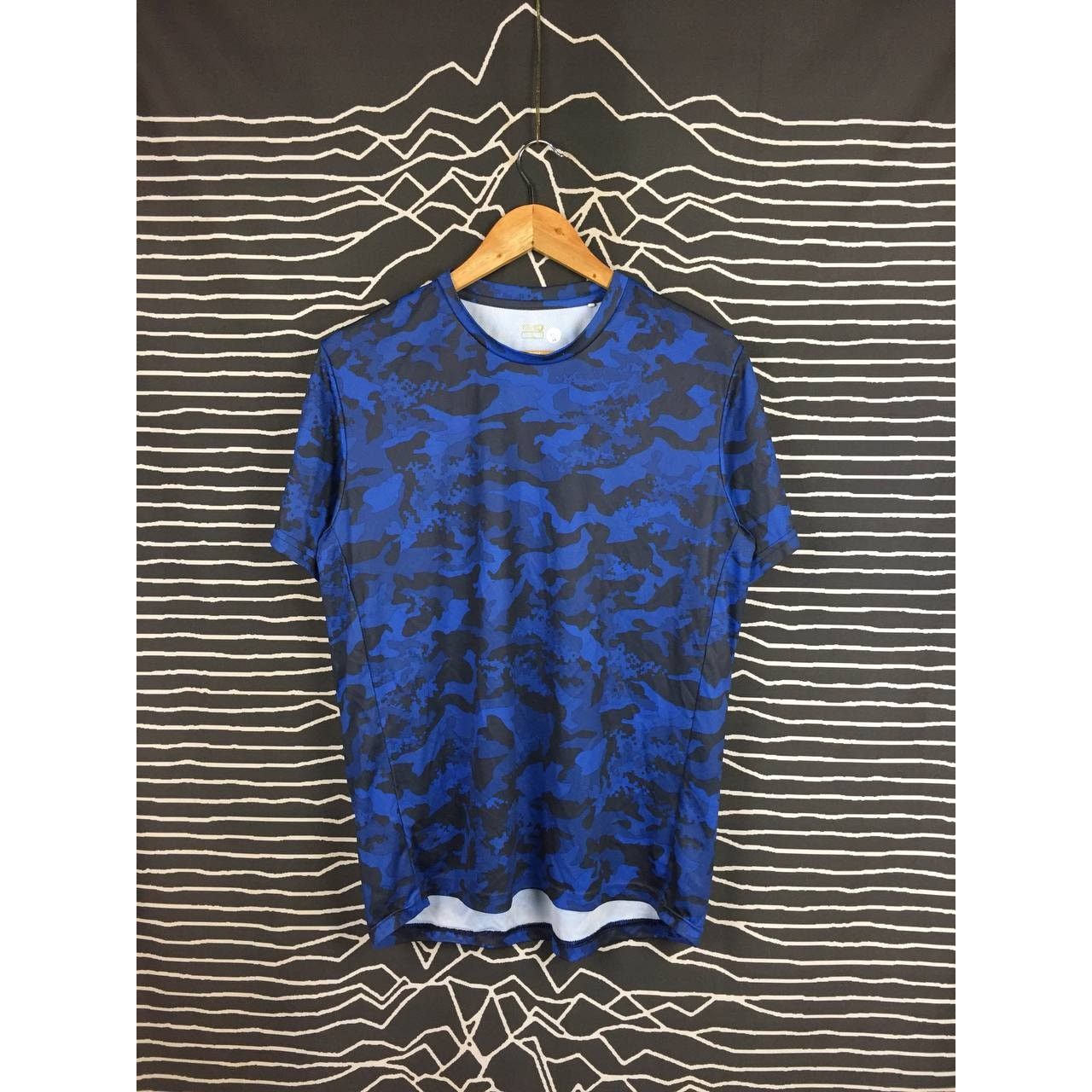 Japanese Brand × Vintage IGNIO Japanese Brand Camouflage Activewear Tee Size US L / EU 52-54 / 3 - 2 Thumbnail