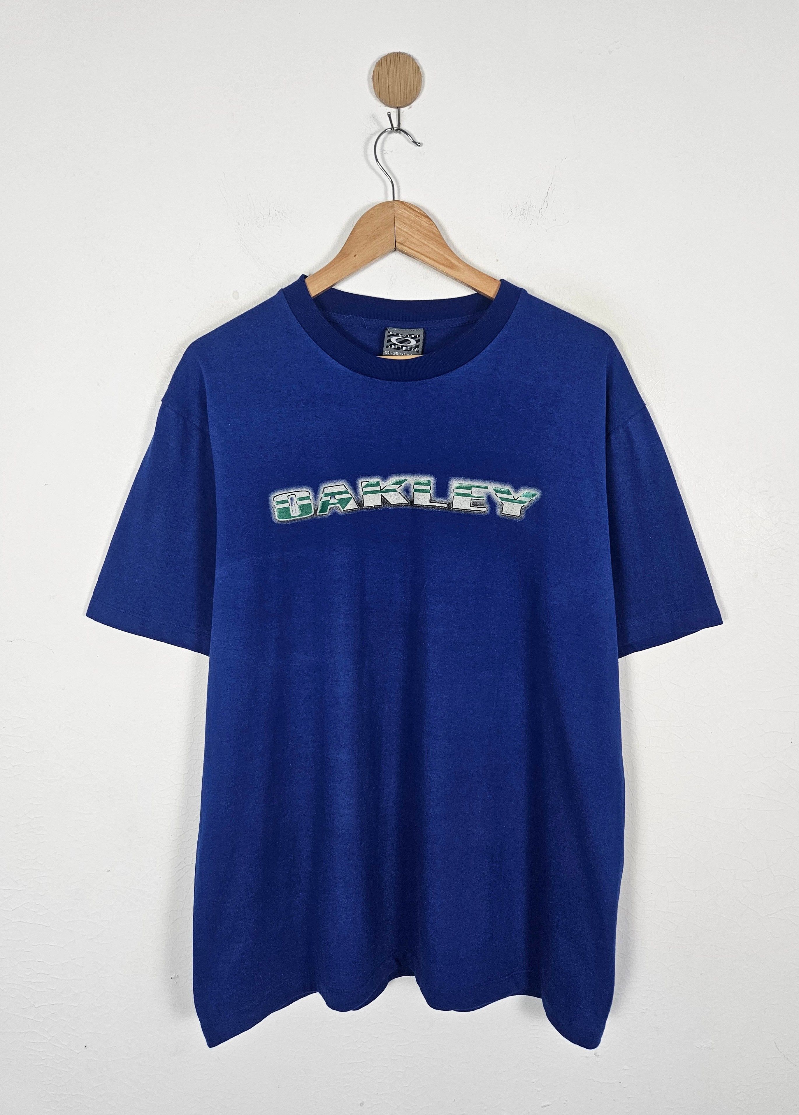 Oakley Vintage 90s Oakley Software logo shirt Size US L / EU 52-54 / 3 - 1 Thumbnail