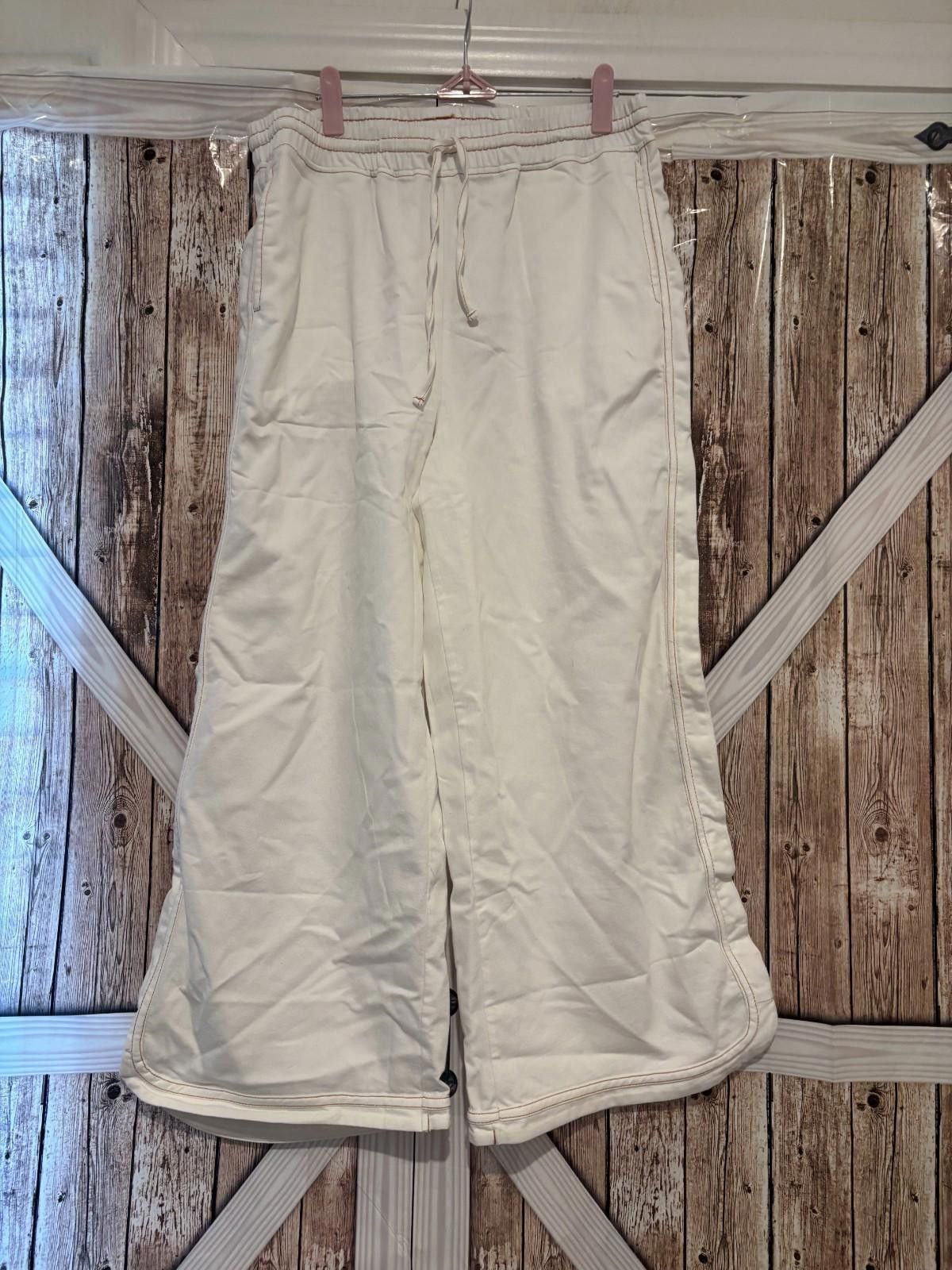 Eastland Womens Easel Cream Wide-Leg Capris NWTags sz L #306 Size 36" / US 14 / IT 50 - 1 Thumbnail