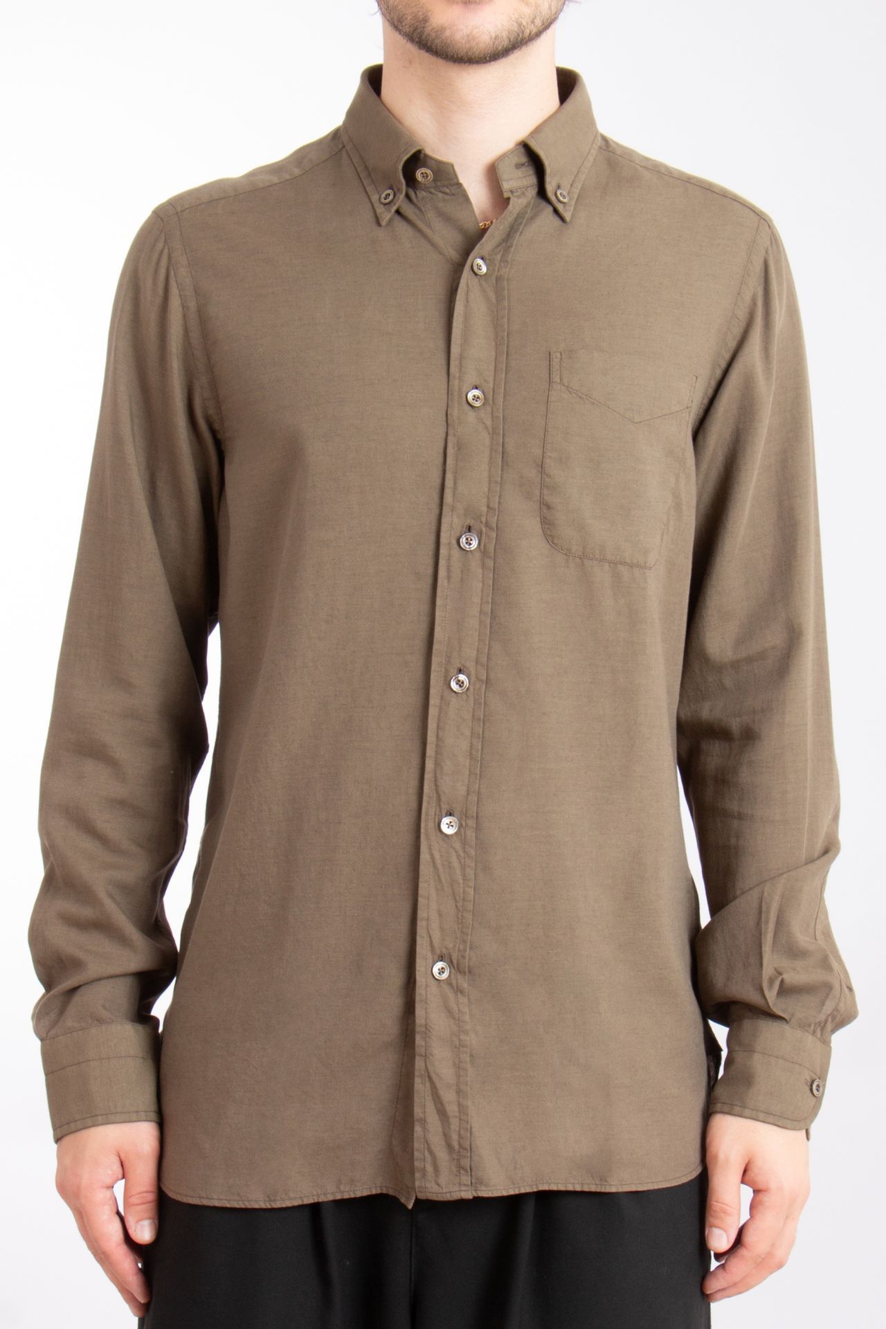 o1y0425 Solid Color Shirt in Brown