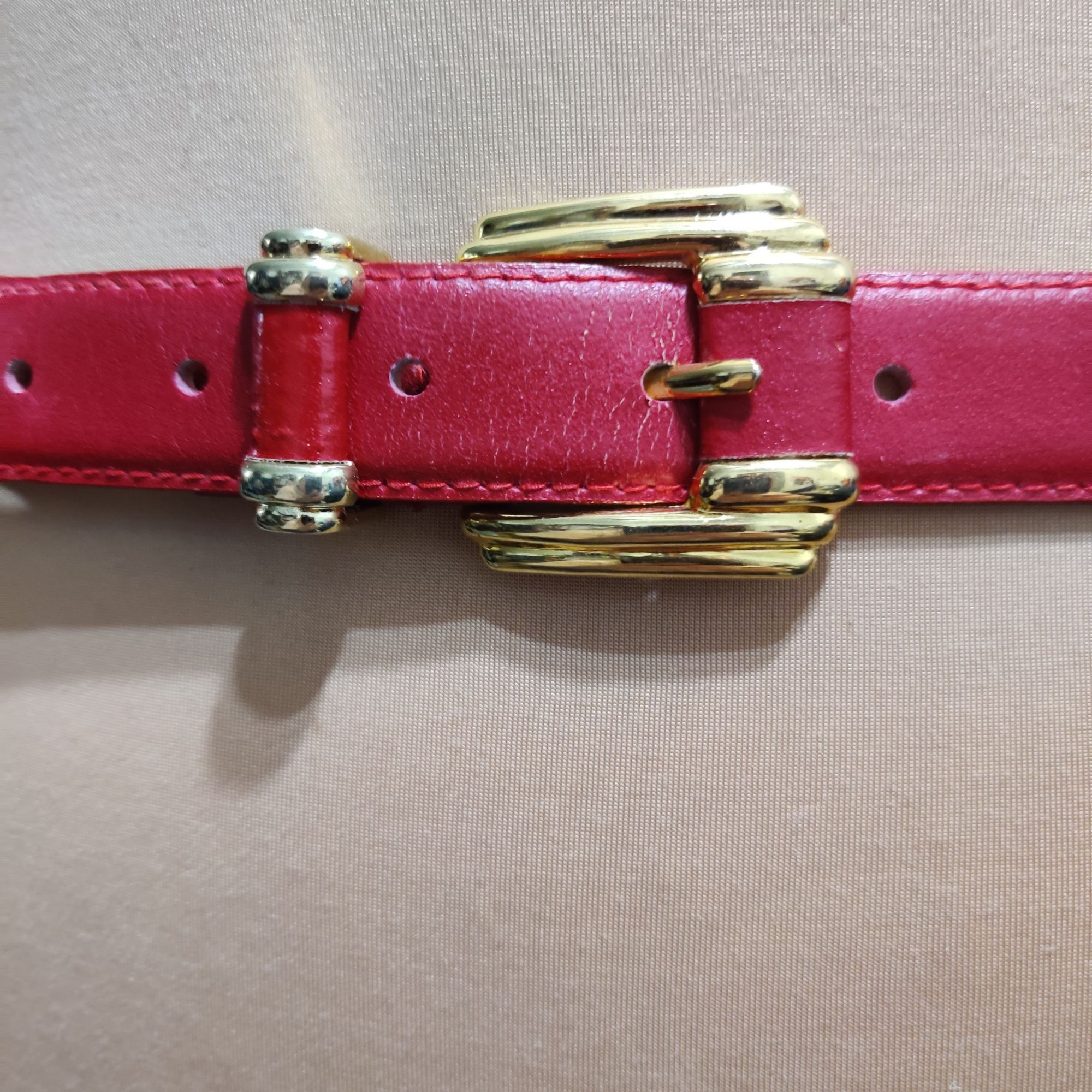 Worthington Worthington Vintage Red Belt Gold Buckle Statement Bombshell Size ONE SIZE - 2 Thumbnail