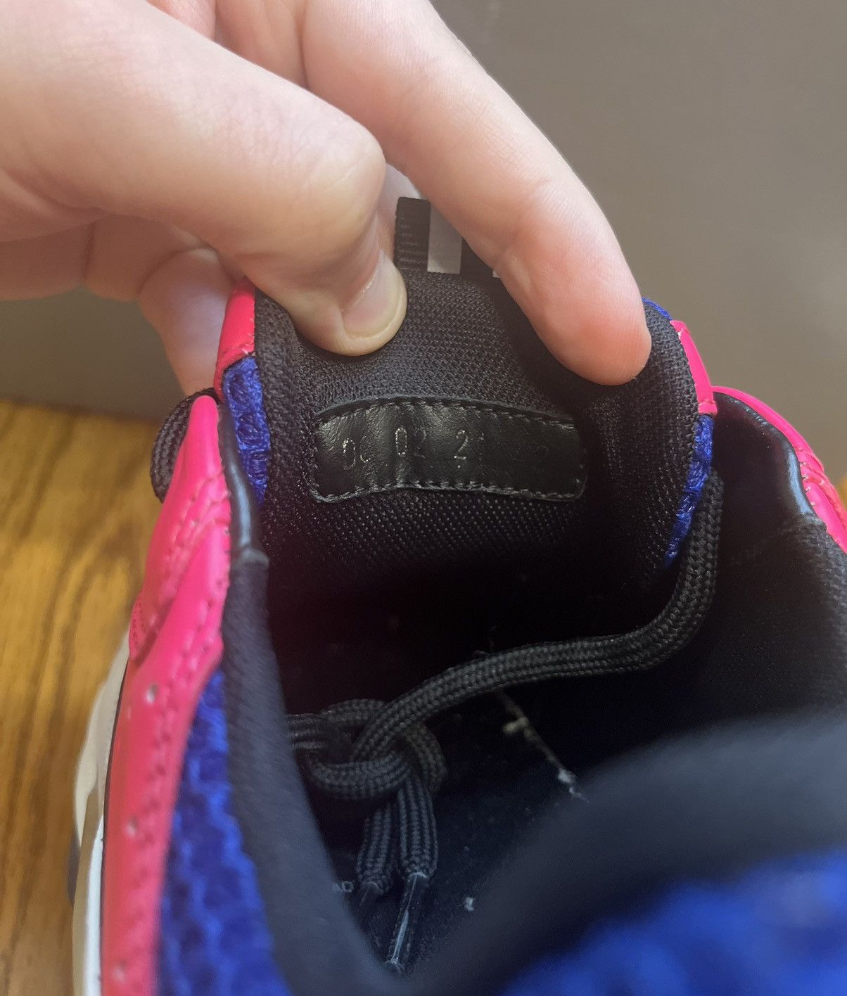 Dior Dior B22 Sneaker (Pink/Blue) Size US 9 / EU 42 - 8 Thumbnail