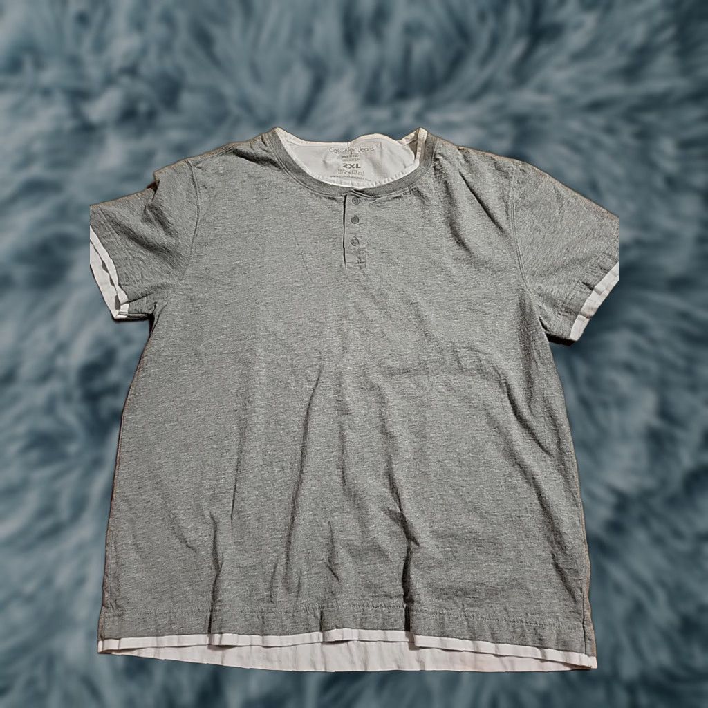 Calvin Klein CALVIN KLEIN T-SHIRT 2XL Cotton Gray White Layered EUC Mens Regular Short Sleeve Round Neck Size US XXL / EU 58 / 5 - 1 Thumbnail