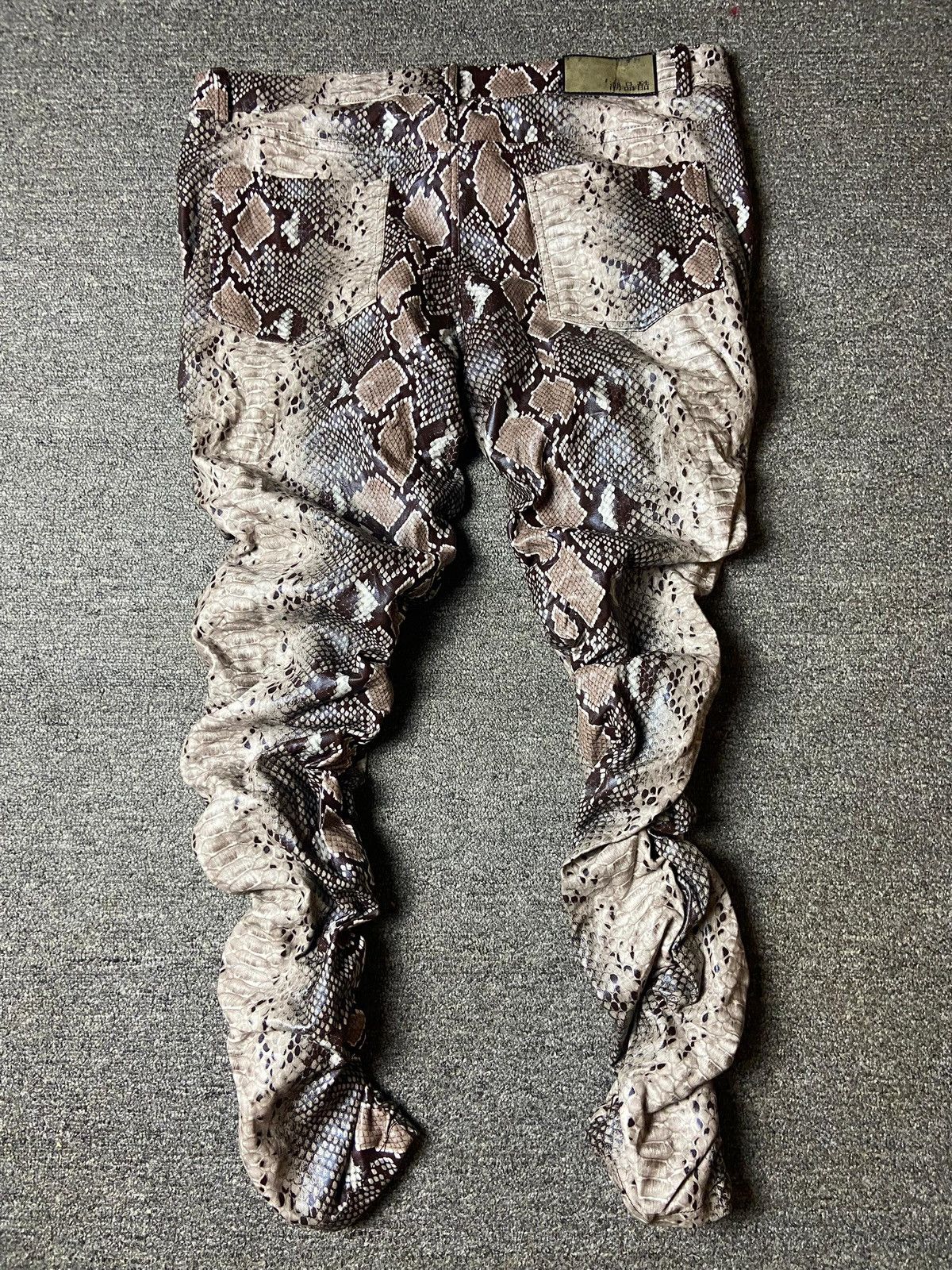 Japanese Brand Cool Trendy Brand Faux Leather Snake Printed Pants (147) Size US 36 / EU 52 - 2 Thumbnail