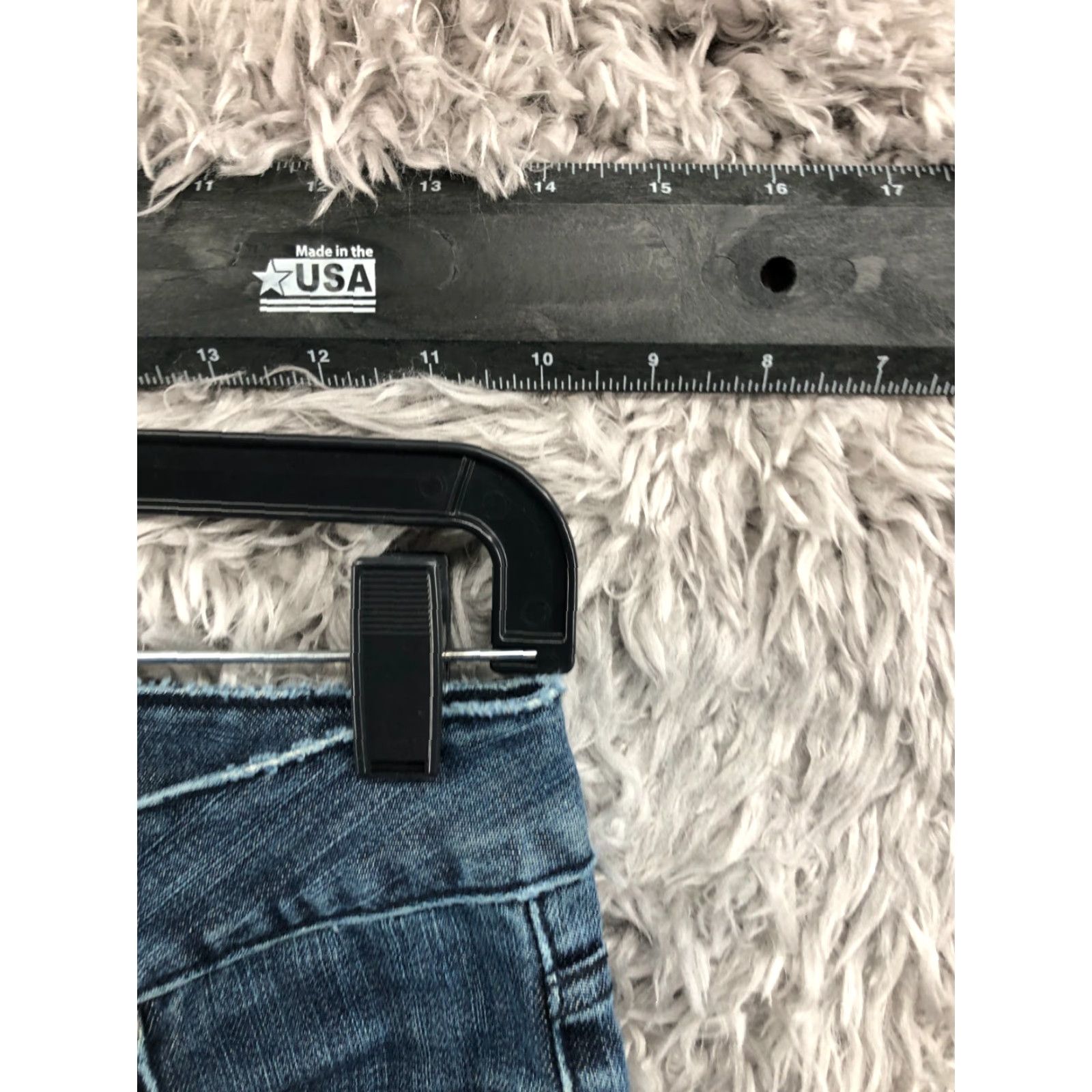 Bcbgmaxazria BCBGMAXAZRIA Jeans Claire Bootcut Size 26 Womens Mid Rise Medium Wash Blue Denim Size 26" / US 2 / IT 38 - 2 Thumbnail