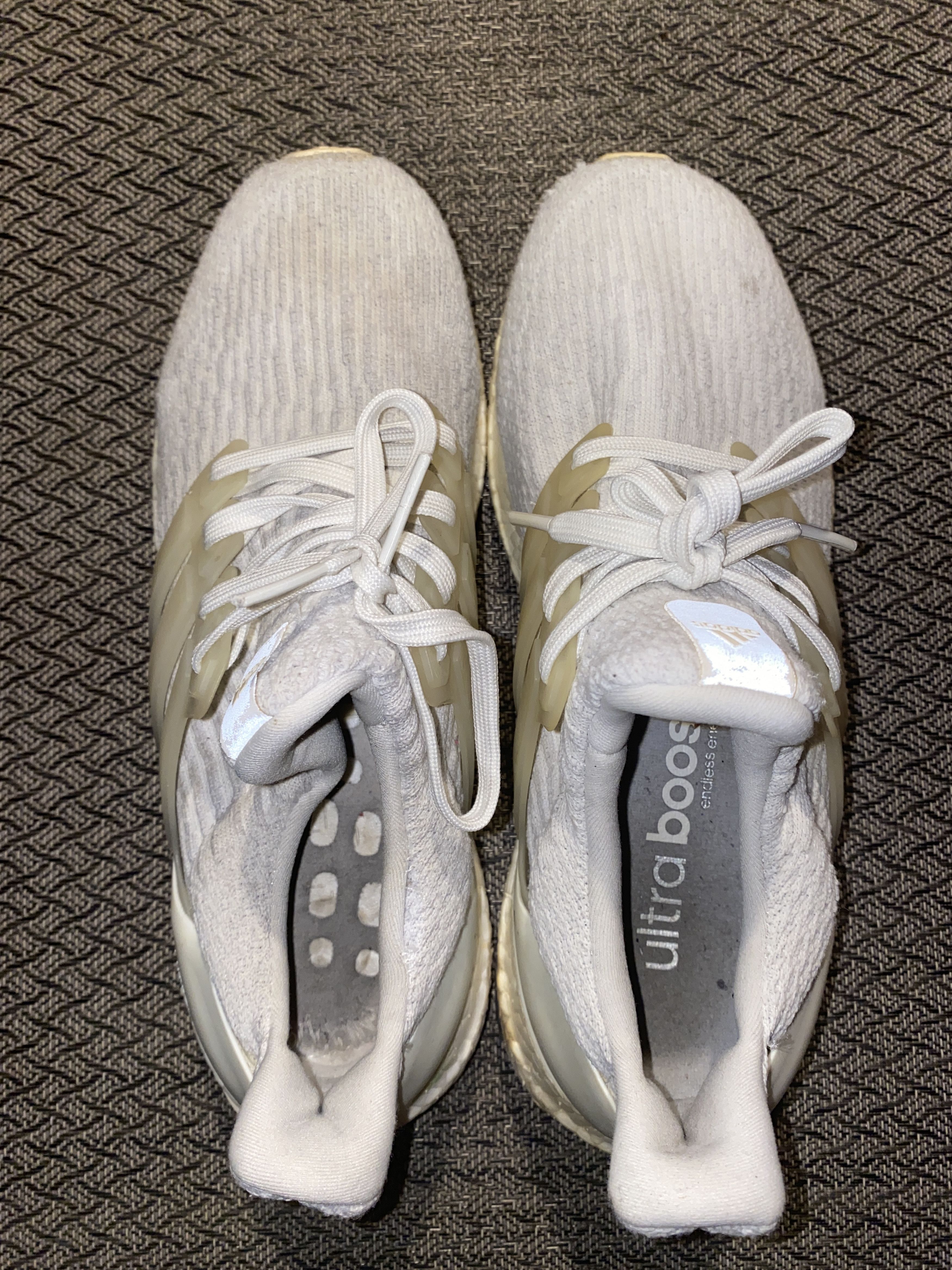 Adidas Adidas Ultra Boost Size US 7 / EU 40 - 3 Thumbnail