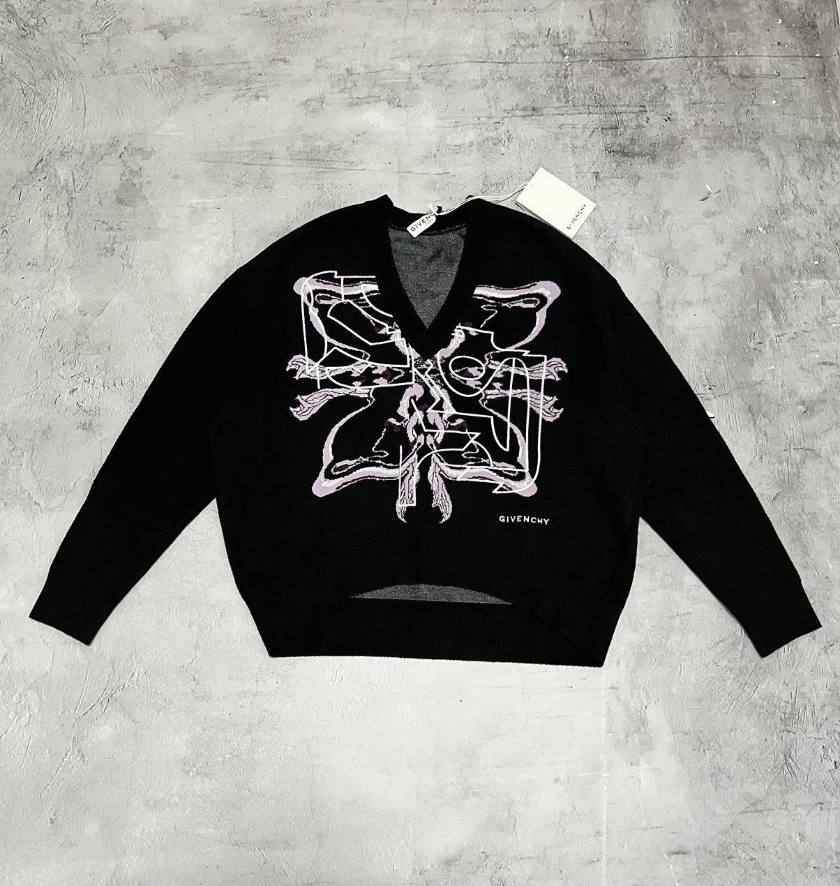 Givenchy Givenchy Limited Edition V-Neck Sweater Year of Rat Size XS / US 0-2 / IT 36-38 - 2 Thumbnail