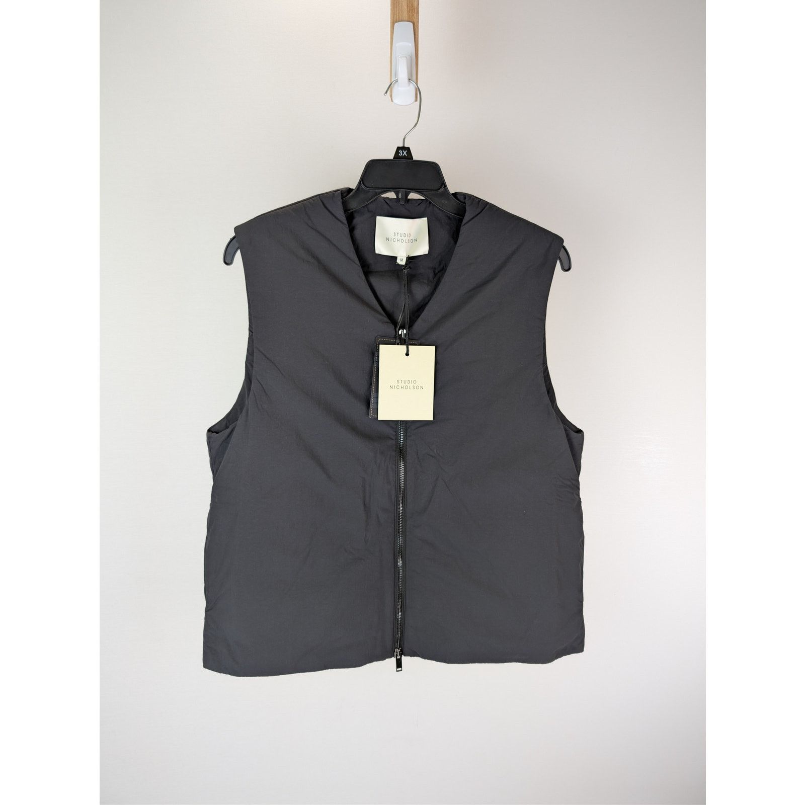 o1rshd1 Vest Powder Parachute Gilet in Black