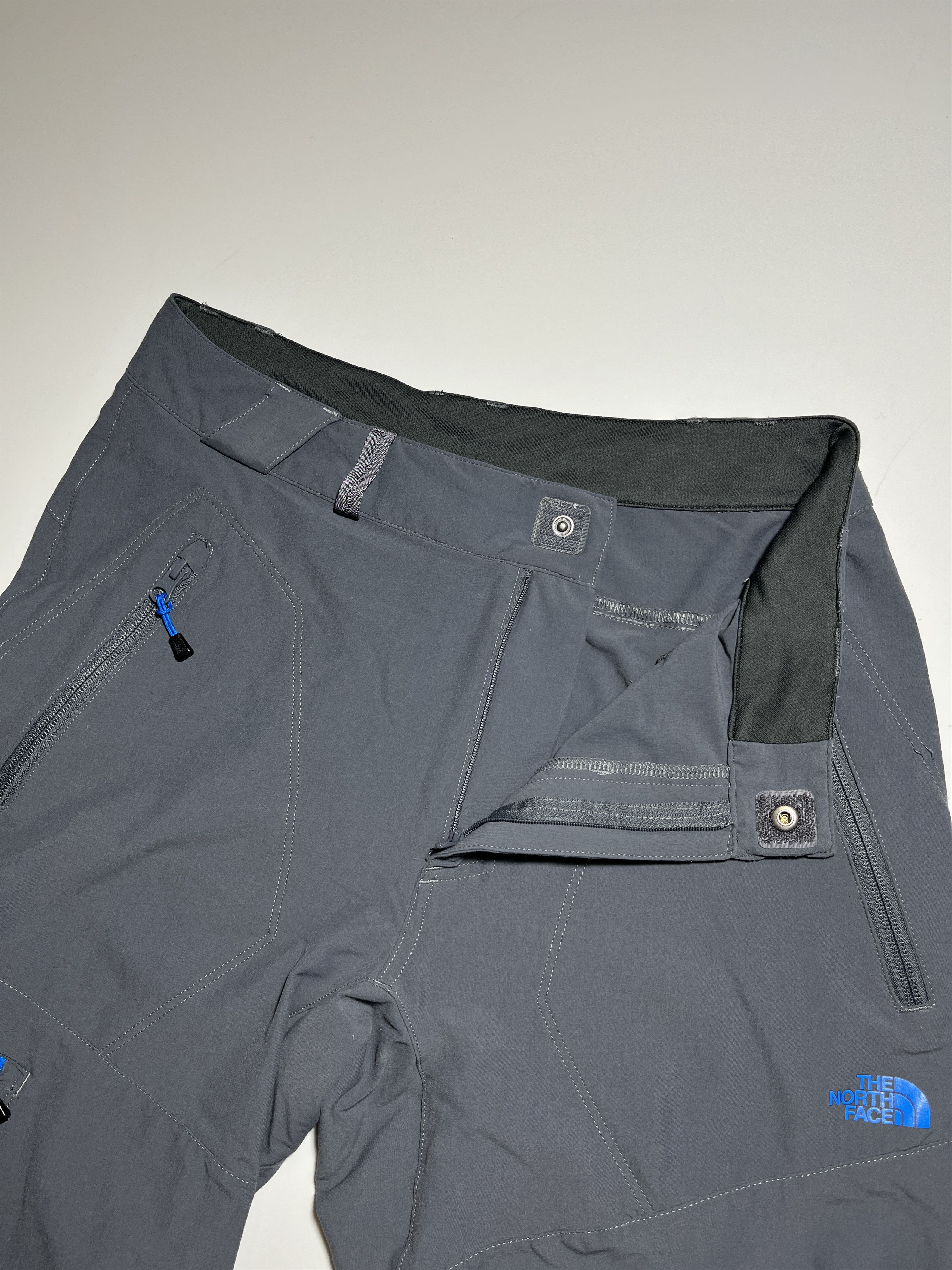 The North Face The North Face Gray Hiking Shorts Size 30 Size US 30 / EU 46 - 5 Thumbnail