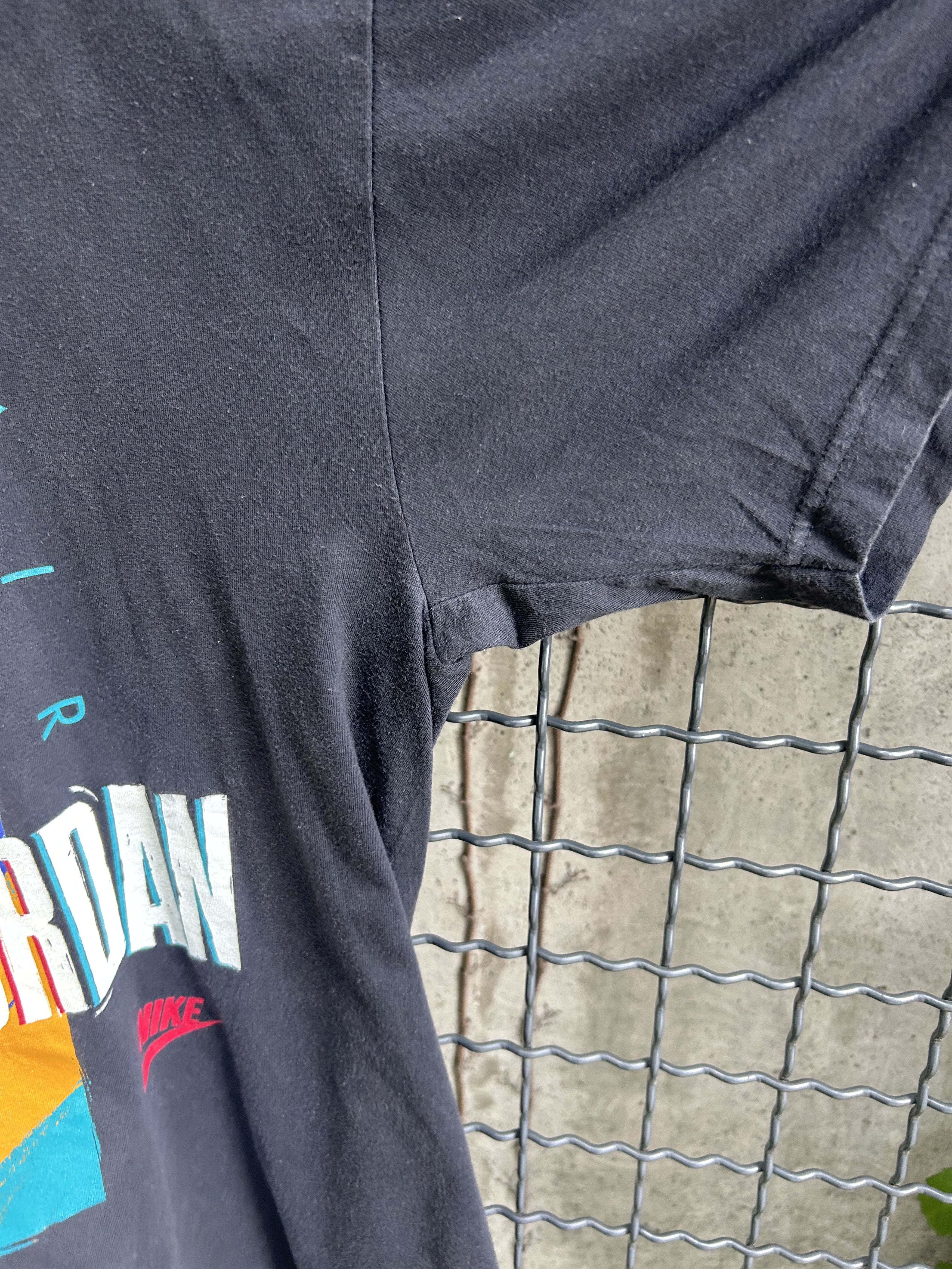 Nike Vintage 90s Nike Air Michael Jordan Streetwear T-shirt Size US XL / EU 56 / 4 - 7 Thumbnail