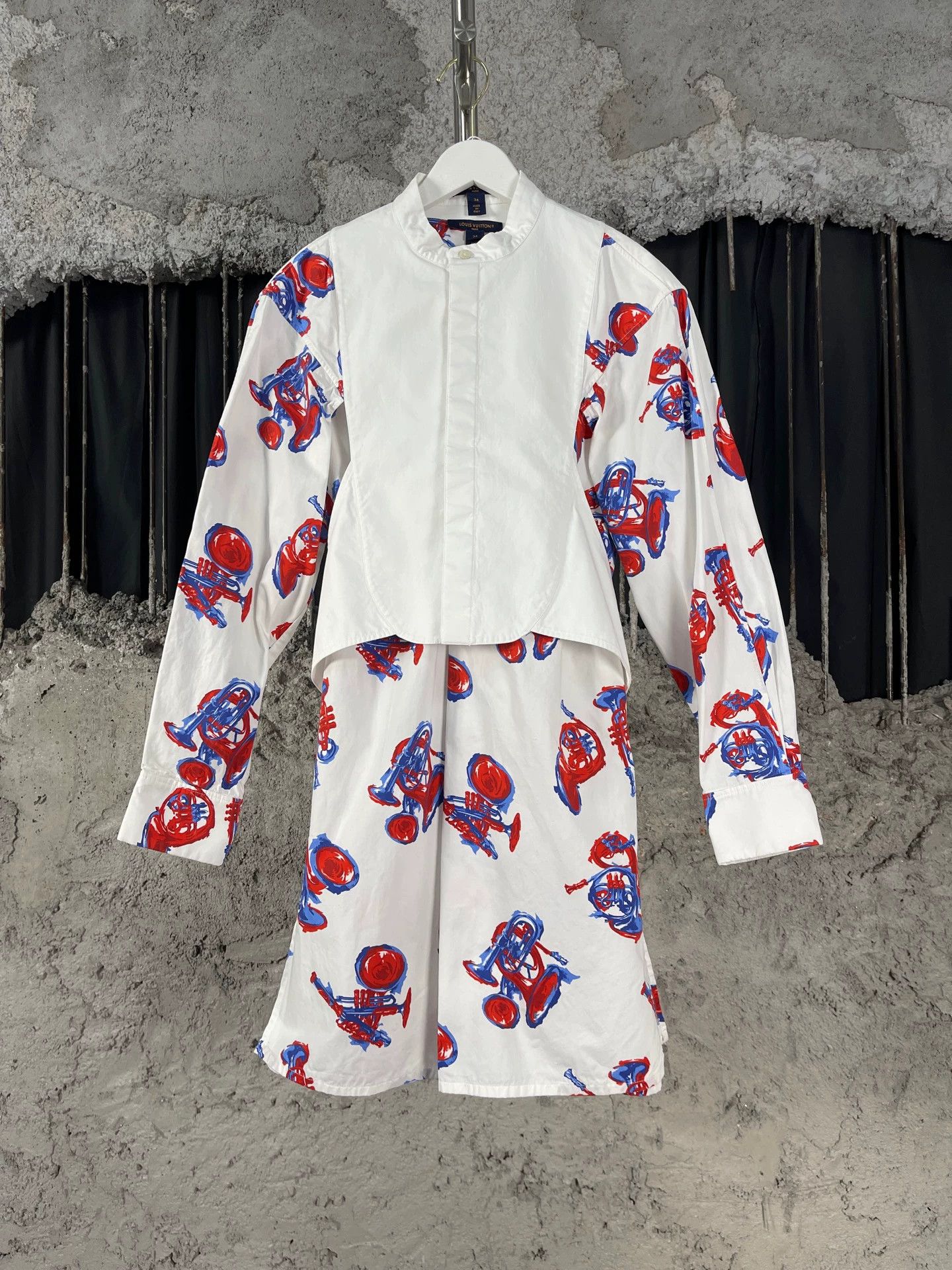 Louis Vuitton LOUIS VUITTON backless shirt women's 34 Size XS / US 0-2 / IT 36-38 - 1 Thumbnail