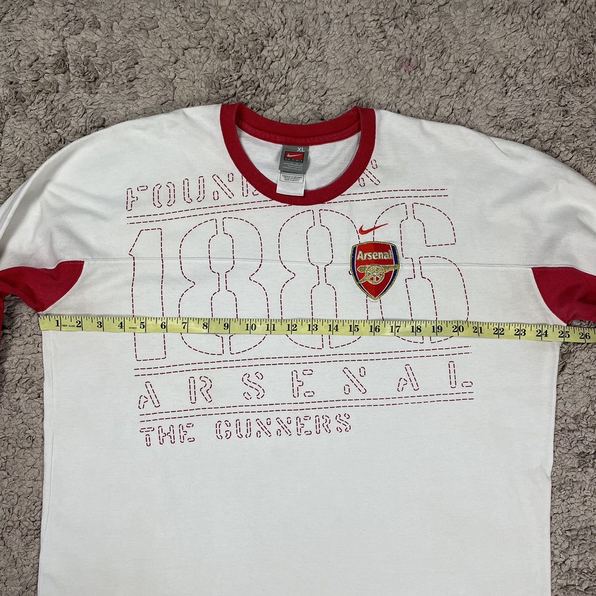 Vintage Vintage Nike Arsenal The Gunners Longsleeve T-shirt Size US XL / EU 56 / 4 - 19 Thumbnail