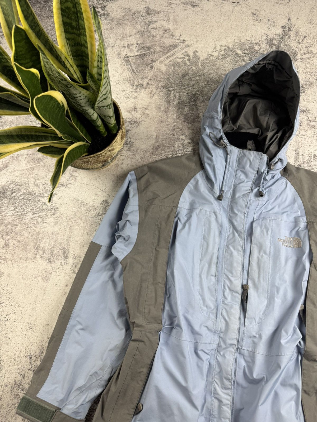 The North Face The North Face Gore-Tex Summit Series Women’s Medium Blue Zip Jacket Windbreaker Size M / US 6-8 / IT 42-44 - 5 Thumbnail