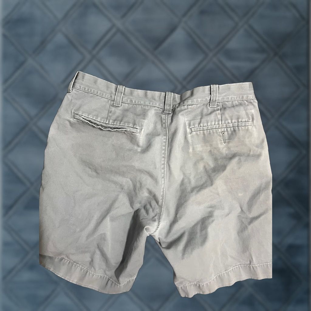 J.Crew J. Crew Men's Gray Solid Flat Front Gramercy Short Size 33 Cargo Pocket Cotton Spandex Belt Loops Inseam 8.5 in Regular Fit Size US 33 - 1 Thumbnail