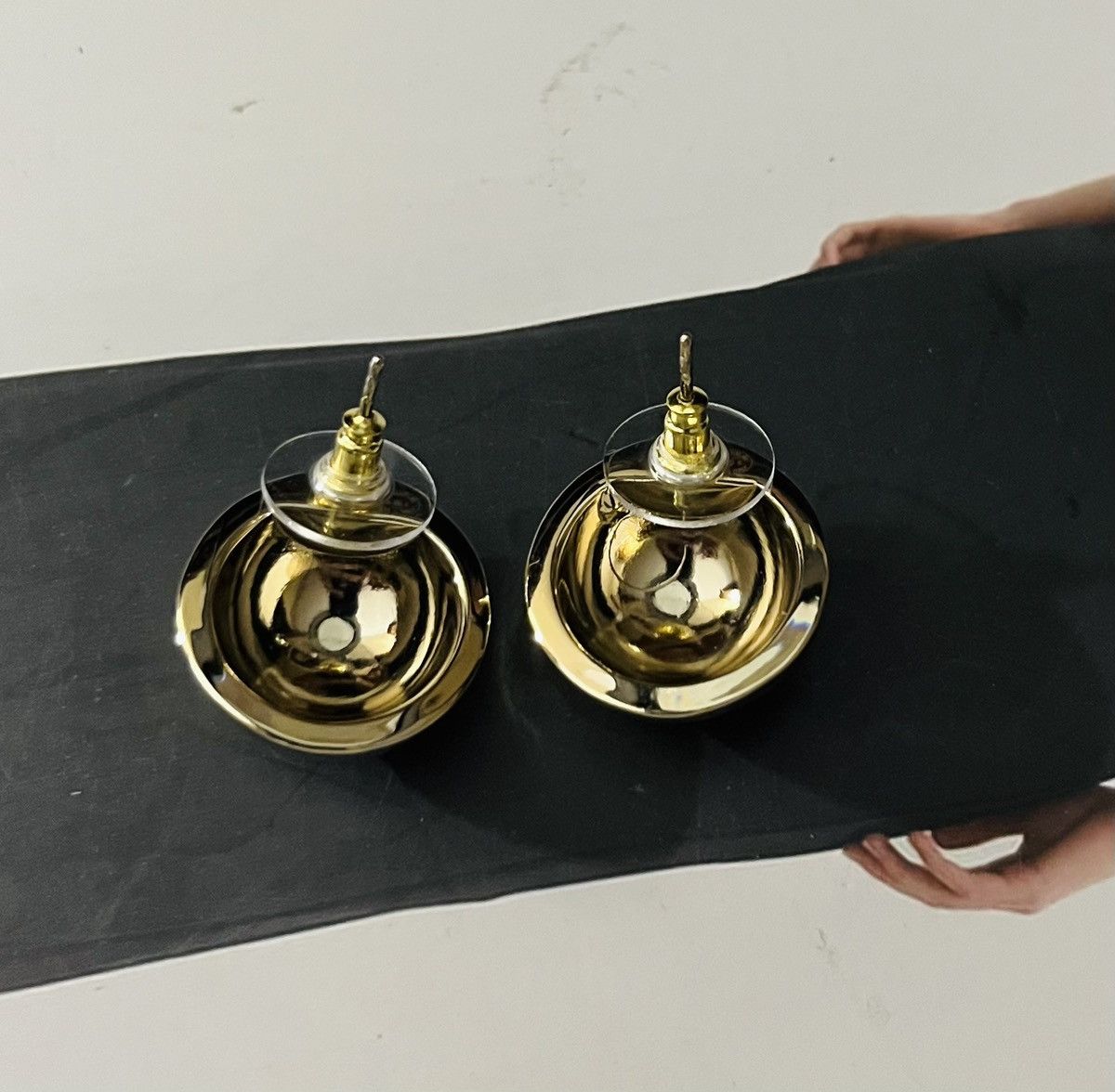 Chanel Chanel gold tone round earrings Size ONE SIZE - 5 Thumbnail