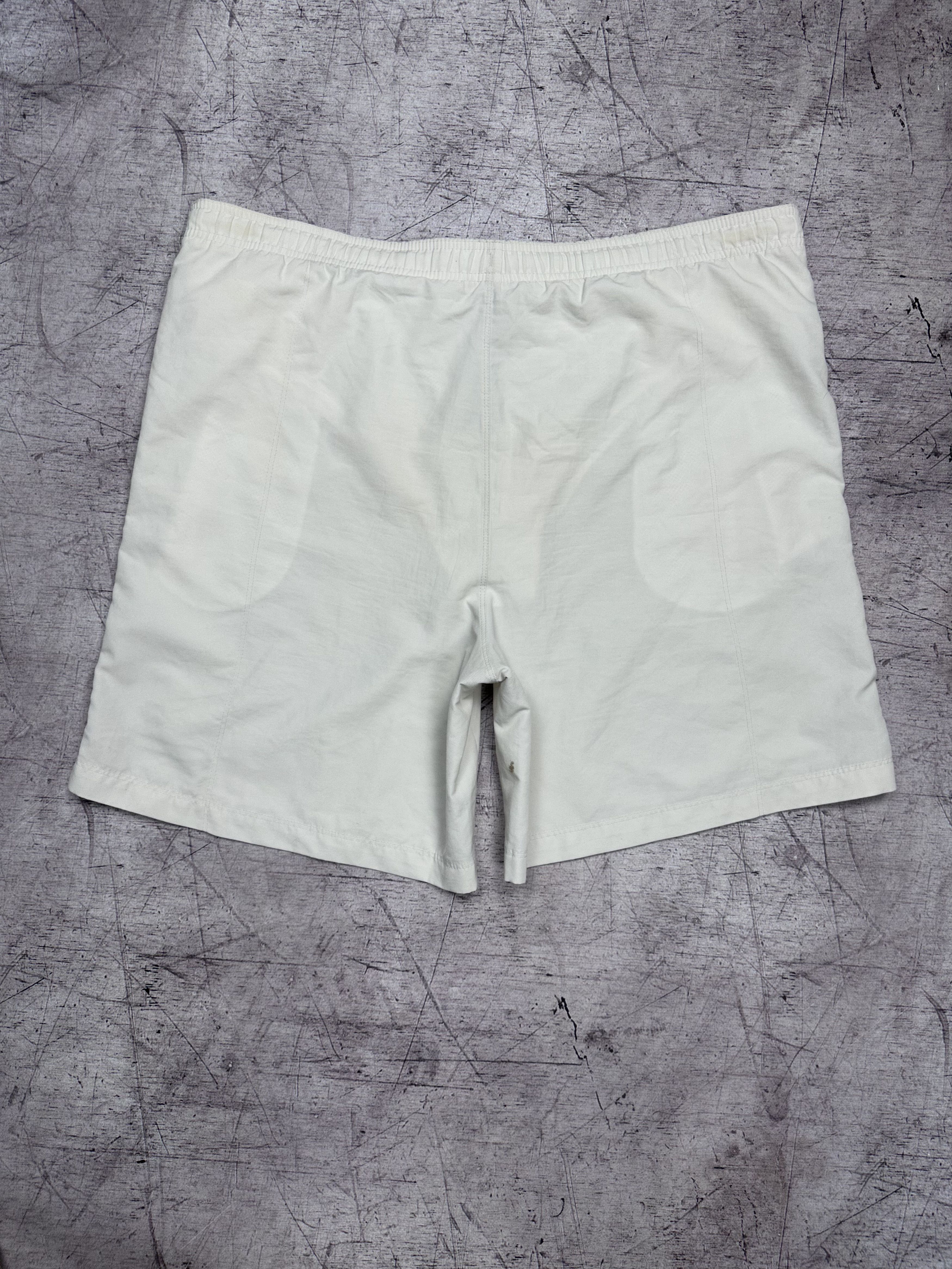 Reebok Reebok Vintage Mens Nylon Shorts Size US 32 / EU 48 - 8 Thumbnail