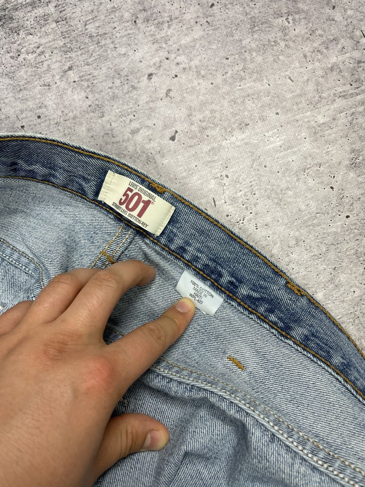 Levi's × Vintage Vintage Levi’s 501 Y2K Style Blue Stonewashed Denim Jeans Size US 36 / EU 52 - 13 Thumbnail