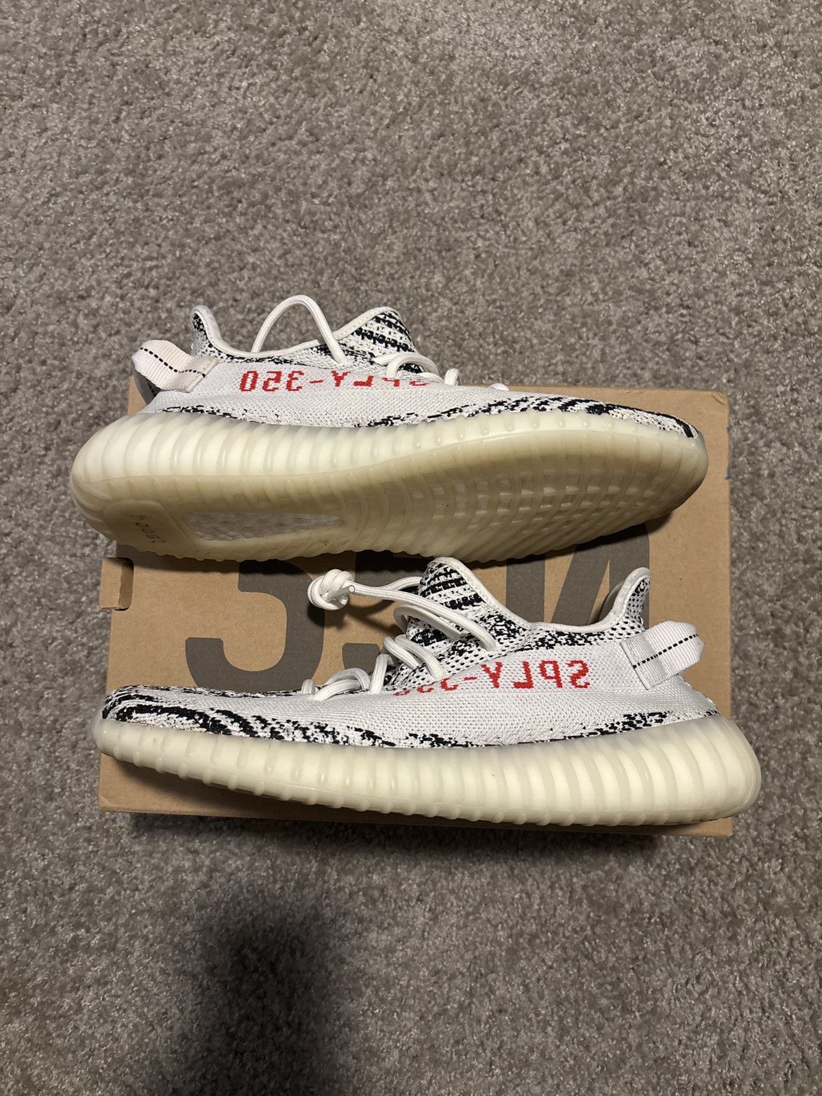 Yeezy Yeezy Boost 350 V2 Zebra Size US 11 / EU 44 - 6 Thumbnail