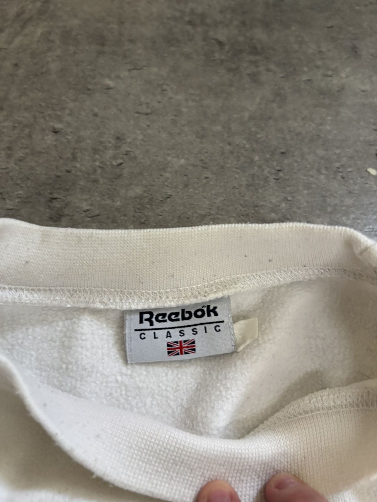 Reebok Reebok White Vintage Boxy Crewneck L Streetwear Size US L / EU 52-54 / 3 - 11 Thumbnail