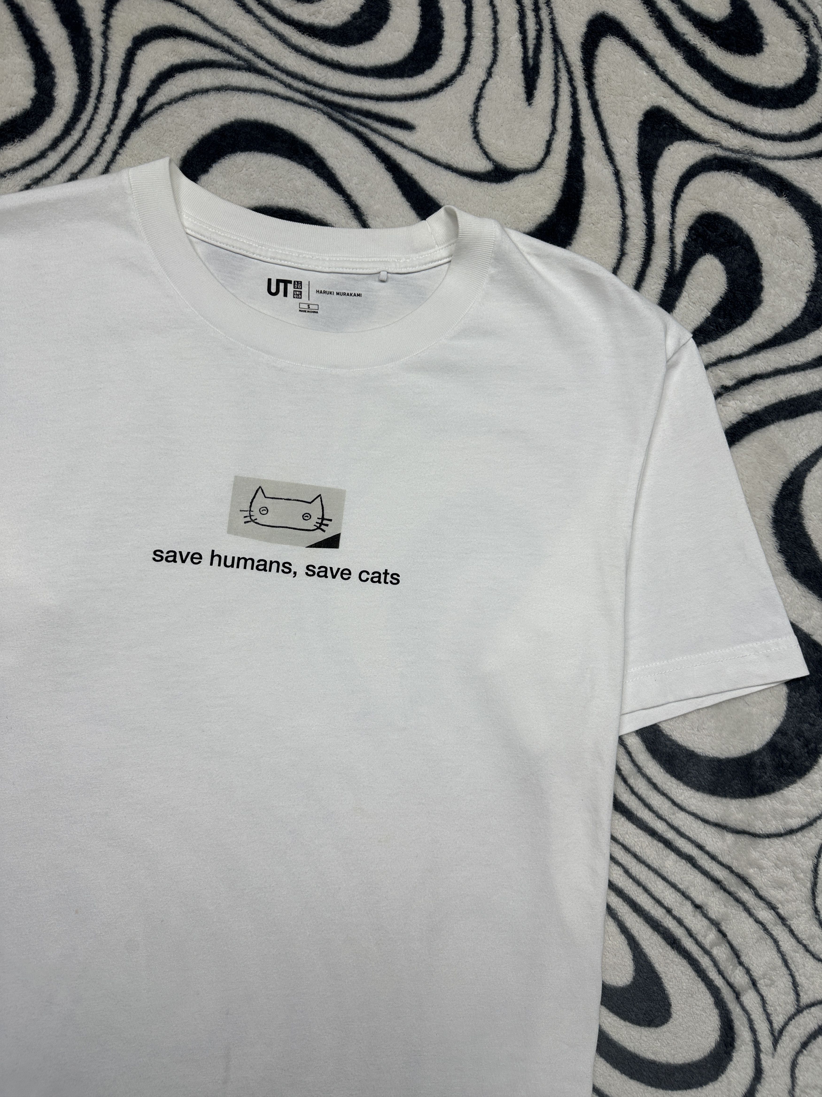 Uniqlo Uniqlo Haruki Murakami Save Humans Save Cats Peace For All Size US S / EU 44-46 / 1 - 2 Thumbnail