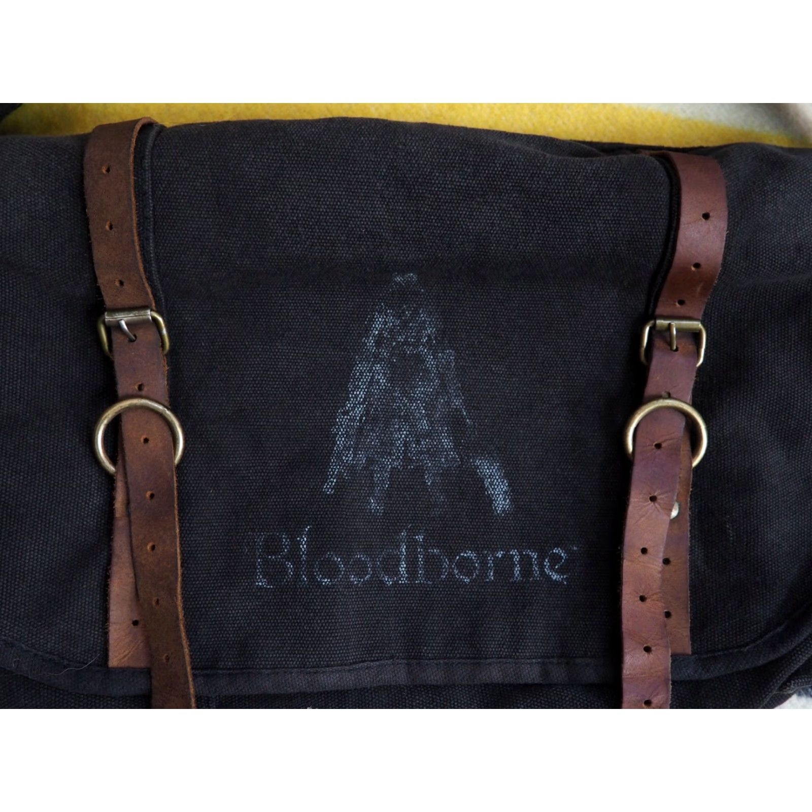 Rothco Rothco Shoulder Bag Canvas Leather Messenger Black Casual Medium Unisex Adults Nerd Pattern Solid Adjustable Strap 90s Bloodbourne Playstation Size ONE SIZE - 4 Thumbnail