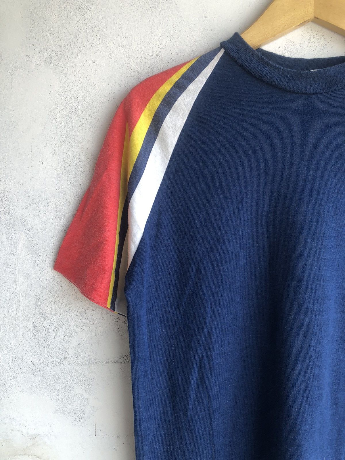 Vintage Vintage 80s Rare Item Lightning Bolt Tshirt Tee Size US M / EU 48-50 / 2 - 3 Thumbnail