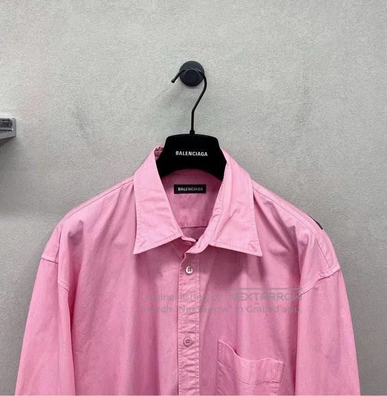 Balenciaga Balenciaga Pink Back Letter Shirt. Size US S / EU 44-46 / 1 - 4 Thumbnail