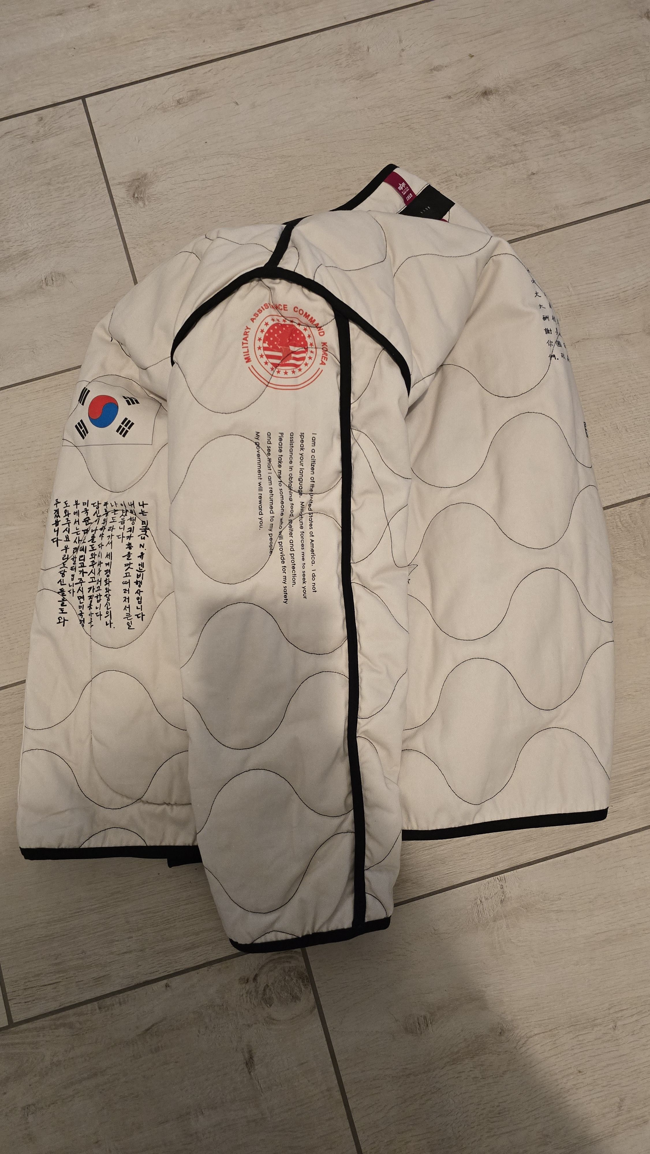 Alpha Industries × IISE IISE X ALPHA BLOOD CHIT LINER Size US L / EU 52-54 / 3 - 4 Thumbnail