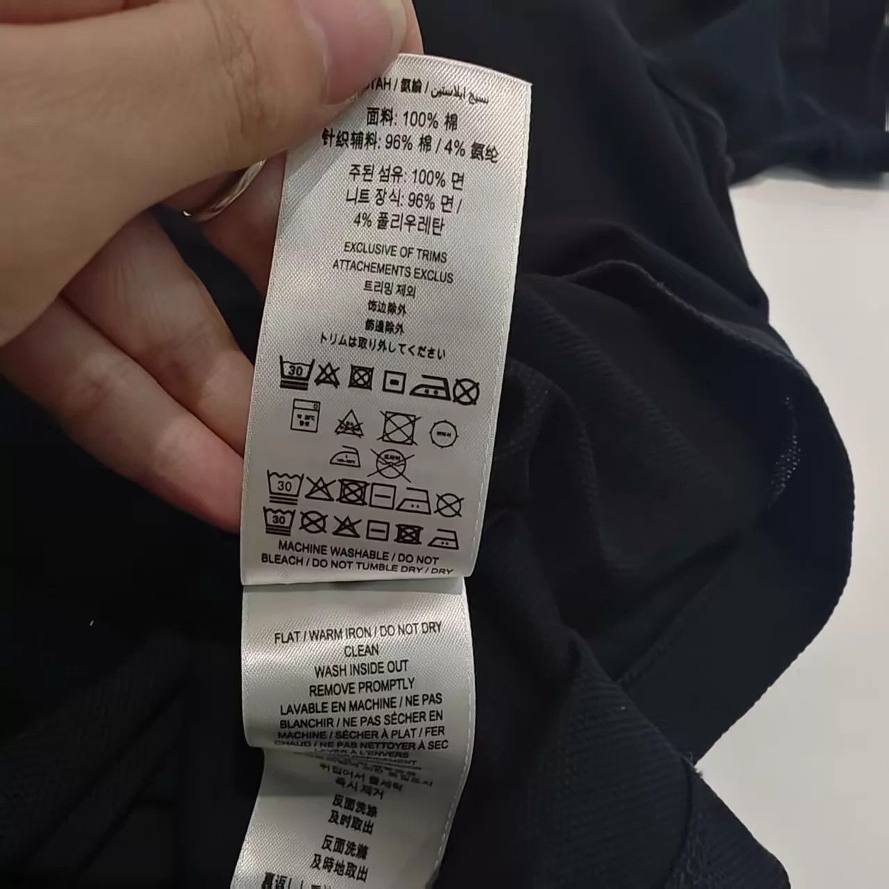 Burberry Burberry Black Short Sleeve Polo w/ Small Embroidered Logo Size US M / EU 48-50 / 2 - 6 Thumbnail
