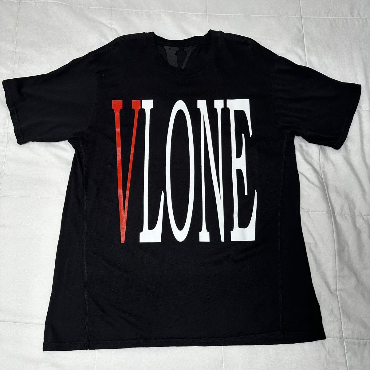 Vlone VLONE OG Staple Black & Red T Shirt Size US XL / EU 56 / 4 - 2 Thumbnail