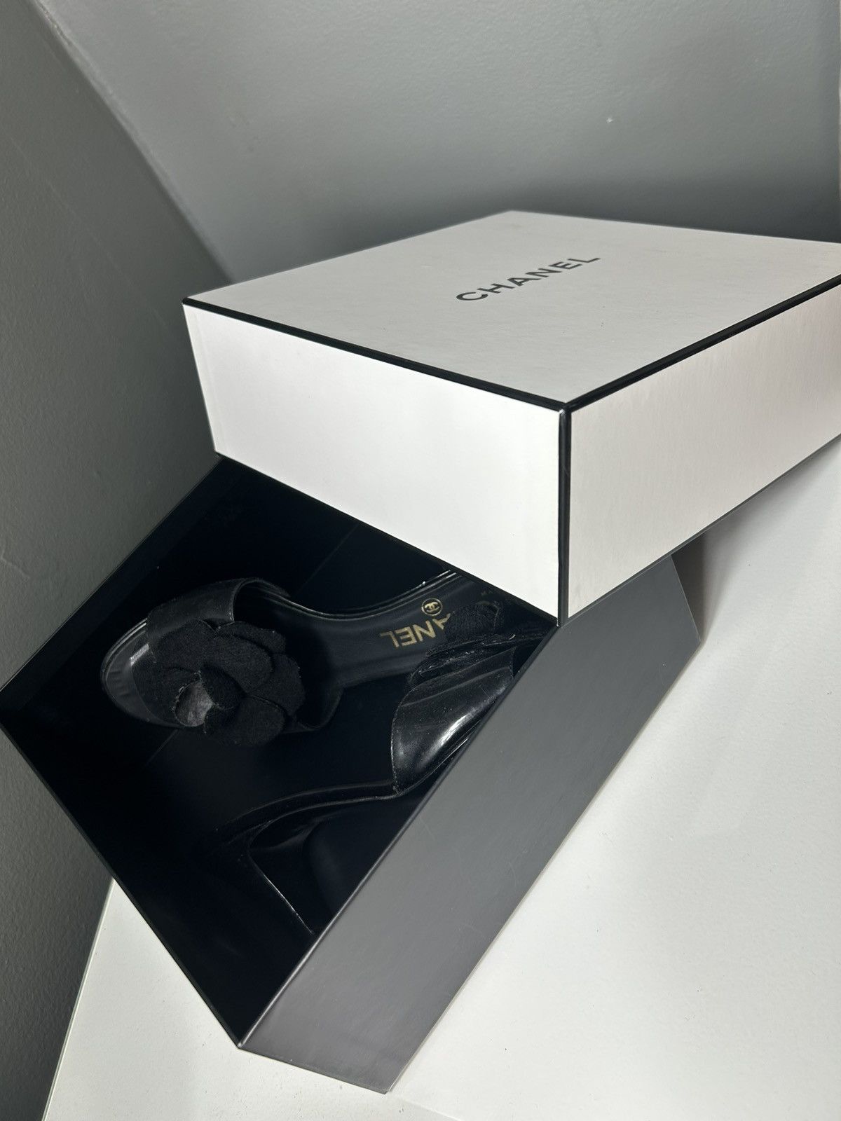 Chanel Chanel Black Camellia Embellished Peep Toe Heels size 34 1/2 Size US 4.5 / IT 34.5 - 14 Thumbnail