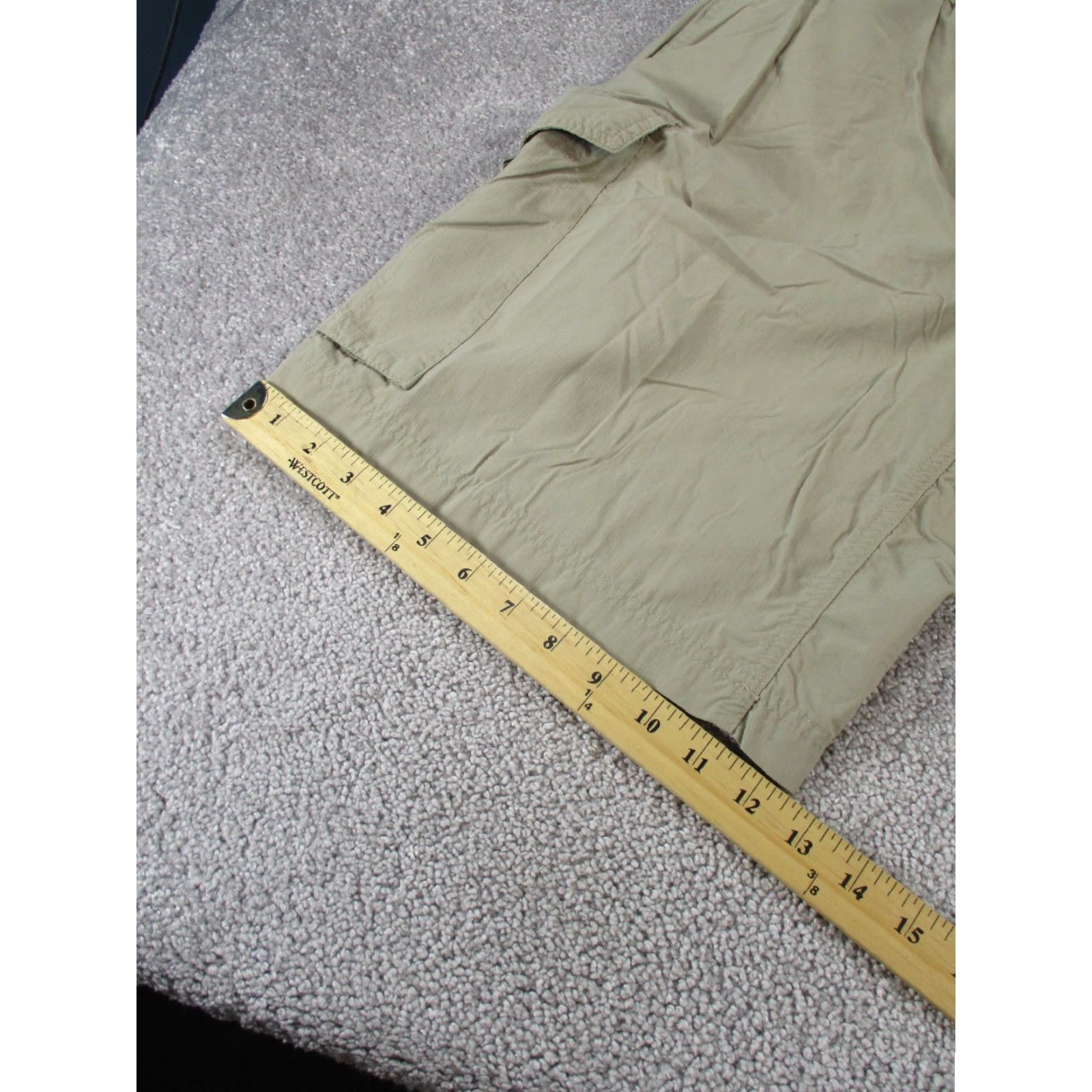 Vintage Columbia Shorts Mens 38 Omnishade Beige Lightweight Nylon Cargo Size US 38 / EU 54 - 4 Thumbnail