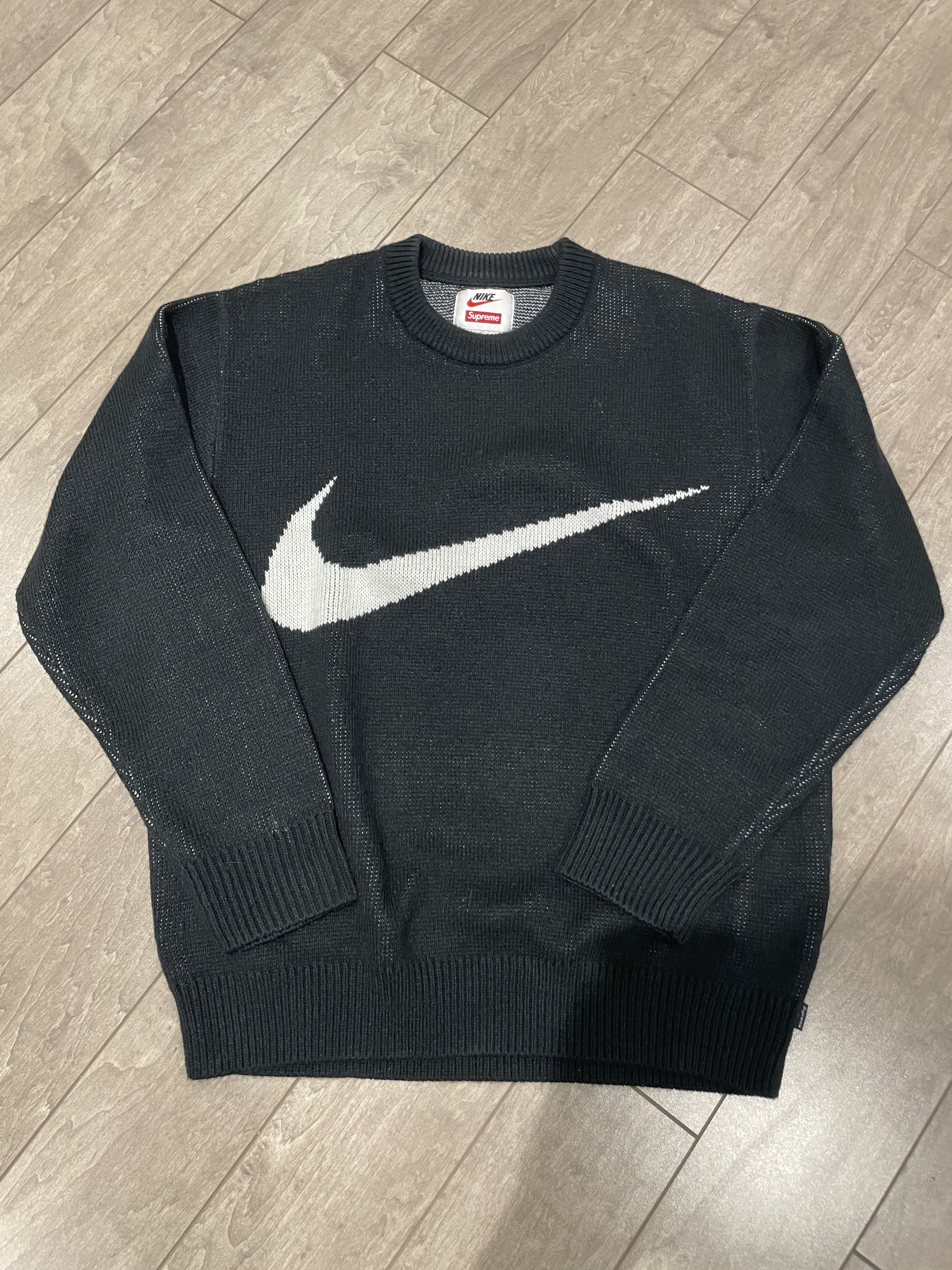 image of Nike Swoosh Sweater in Black, Men's (Size Medium)