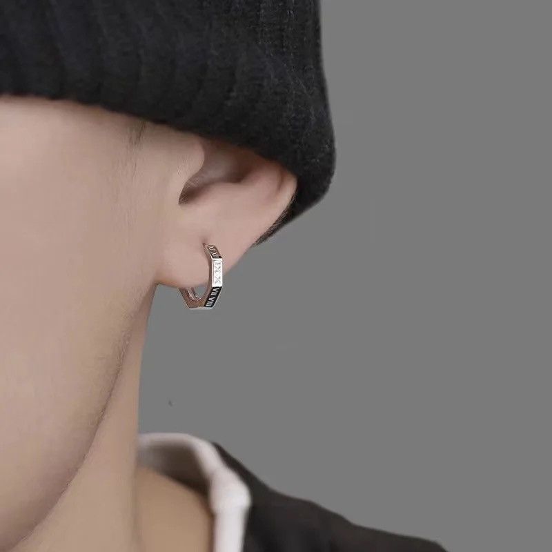 Jewelry × Vintage Pure Titanium Hoop Huggie Earrings Round/Hexagon Earring Size ONE SIZE - 1 Thumbnail