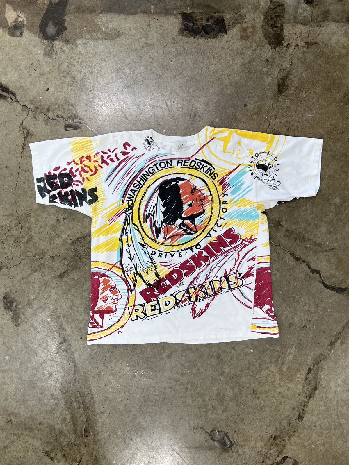 NFL Vintage AOP Magic Johnson Washingtion Redskins Tee XL Size US XL / EU 56 / 4 - 2 Thumbnail